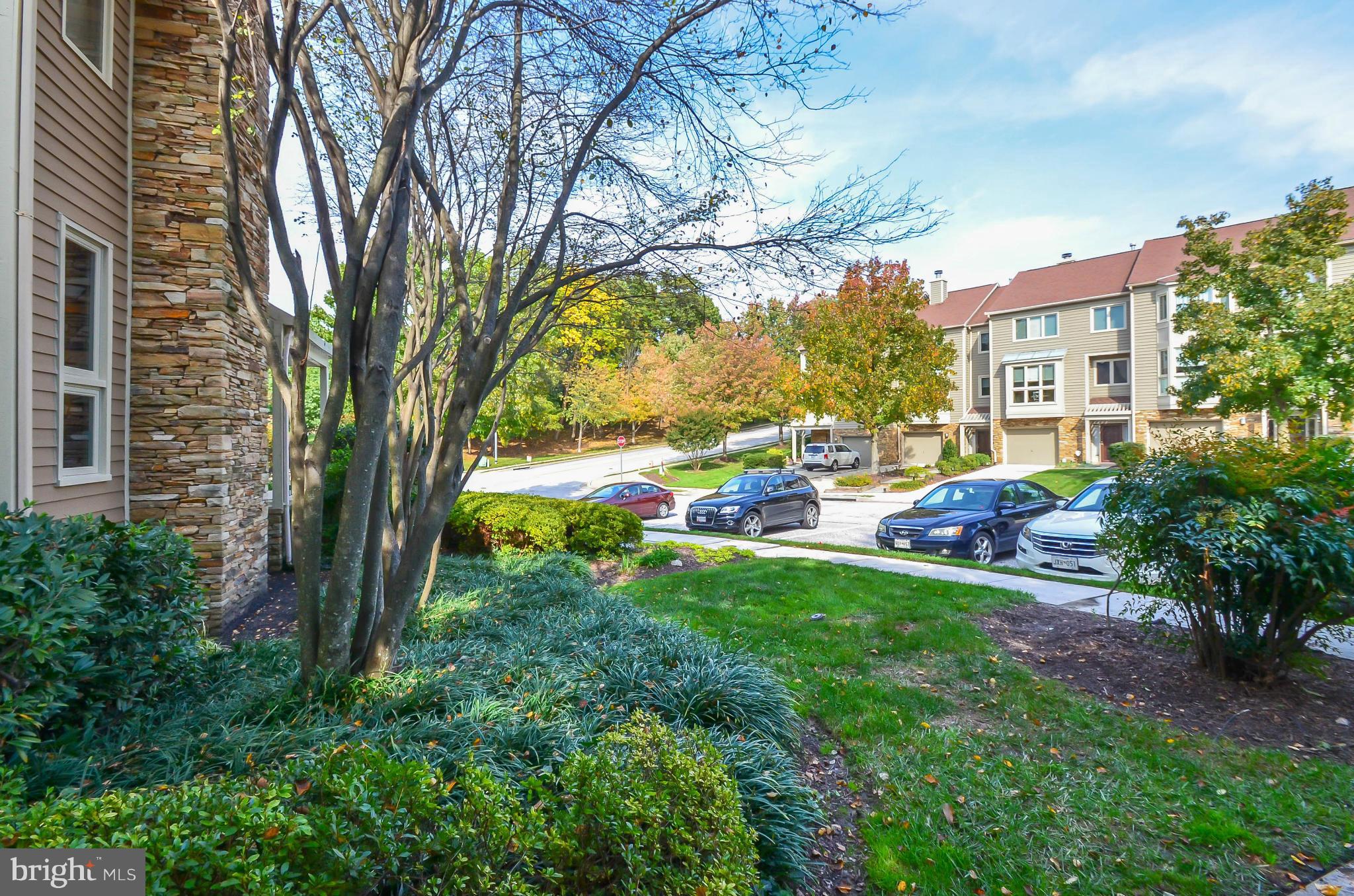 SUMMIT CHASE - Residential