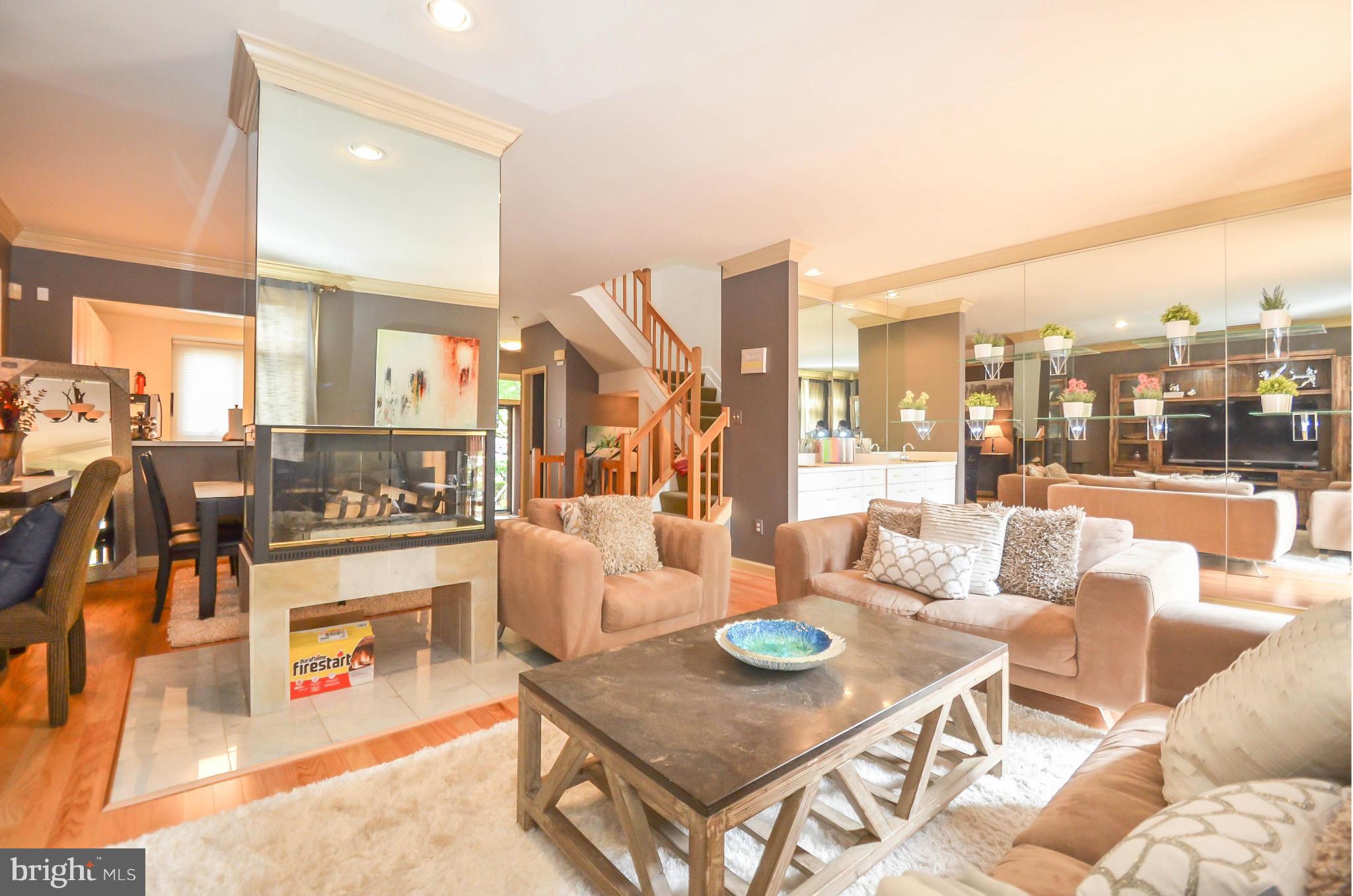 SUMMIT CHASE - Residential