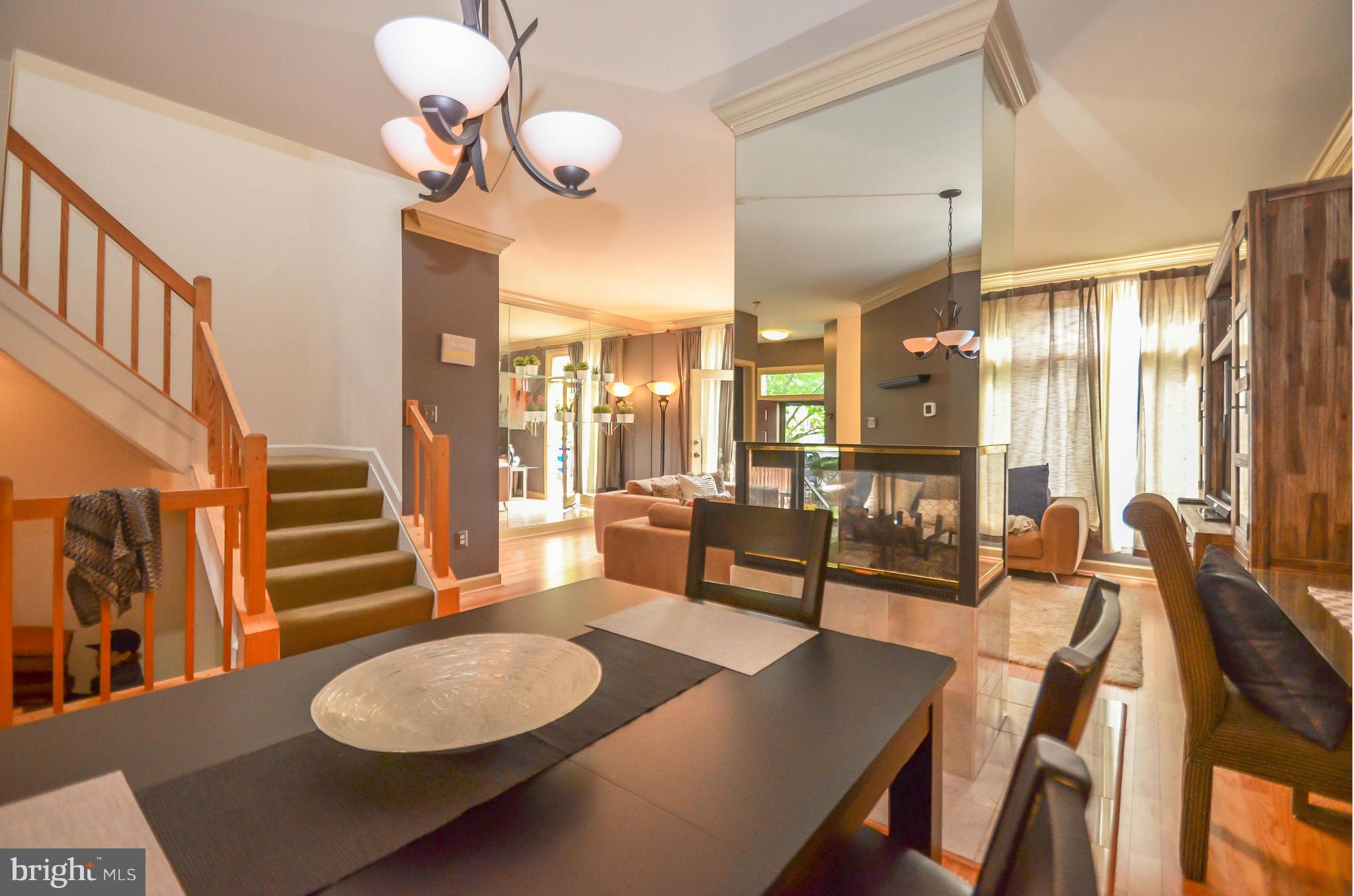 SUMMIT CHASE - Residential