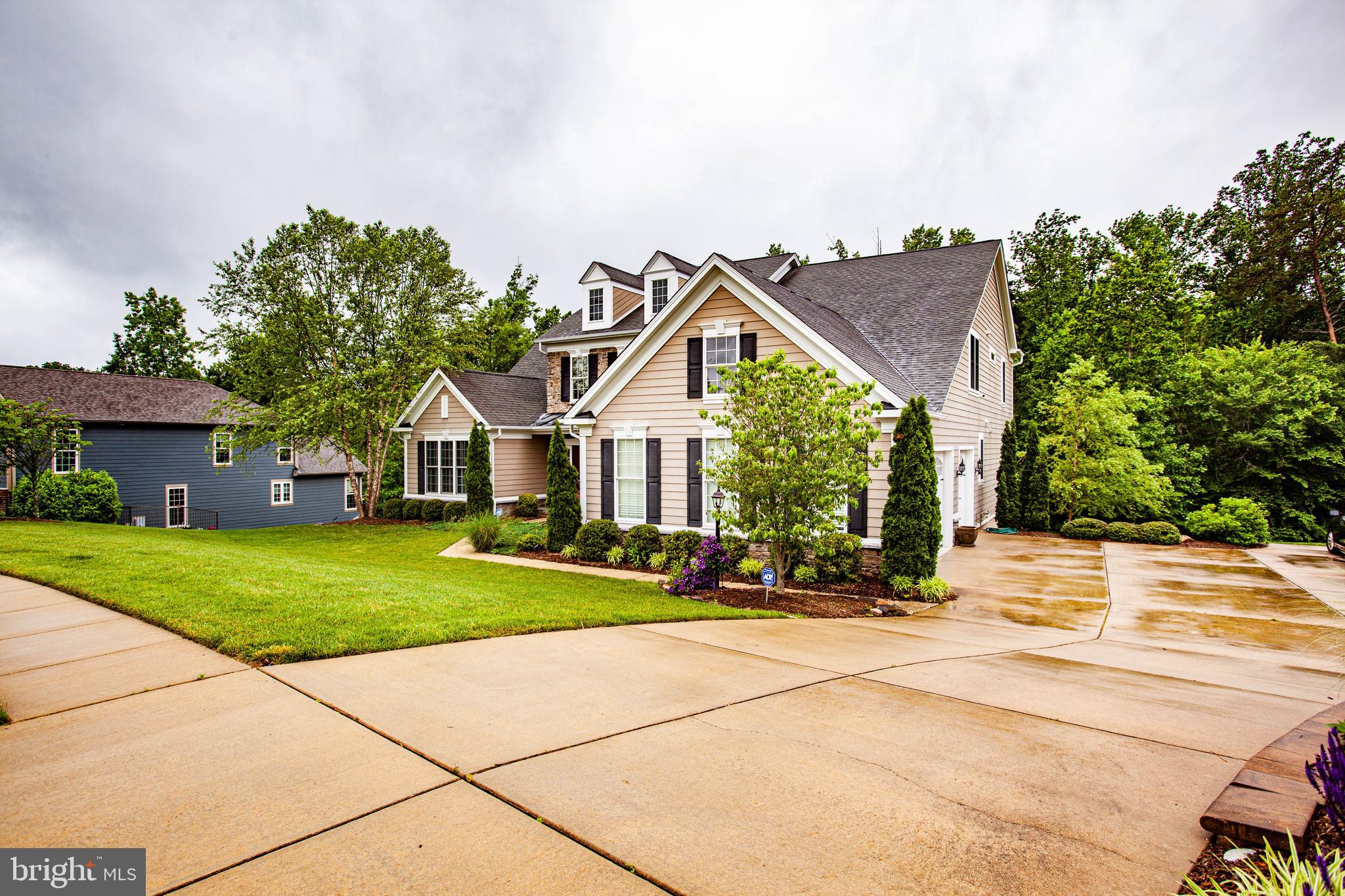 ESTATES OF IDLEWILD - Residential