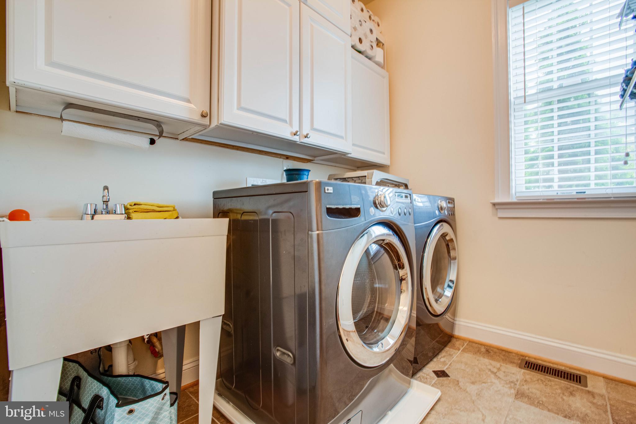 ESTATES OF IDLEWILD - Residential