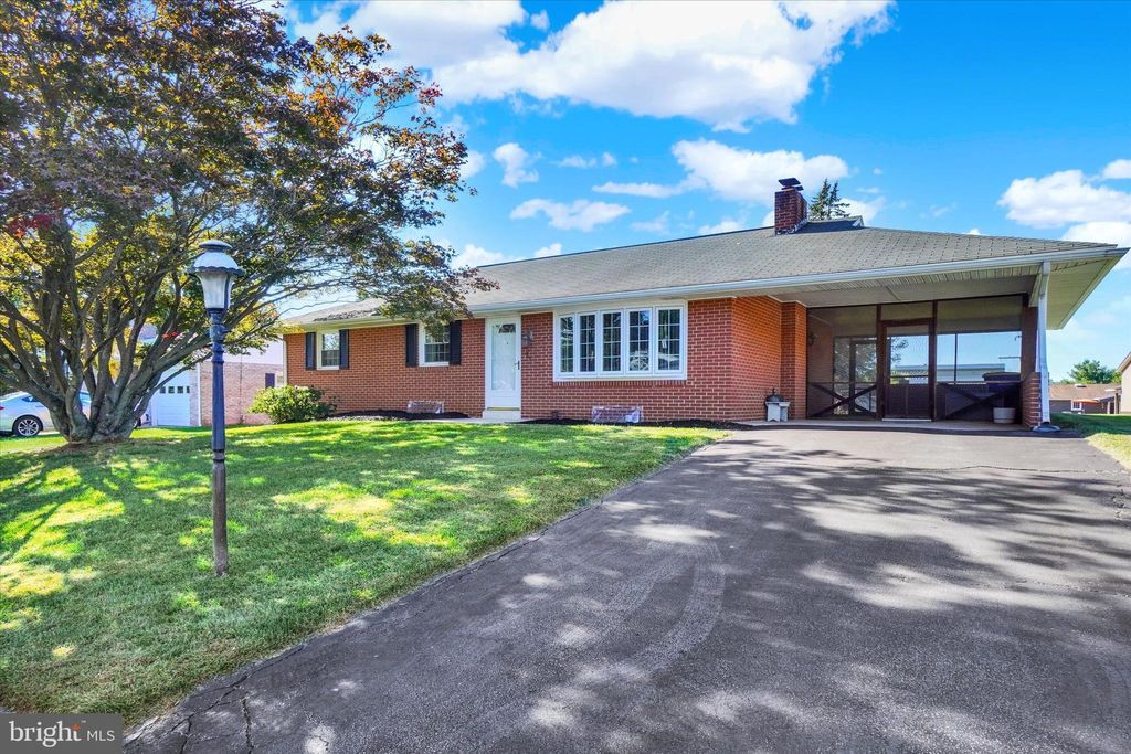 Photo of 210 S 5th Street, MOUNT WOLF, PA 17347 (MLS # PAYK2090288)