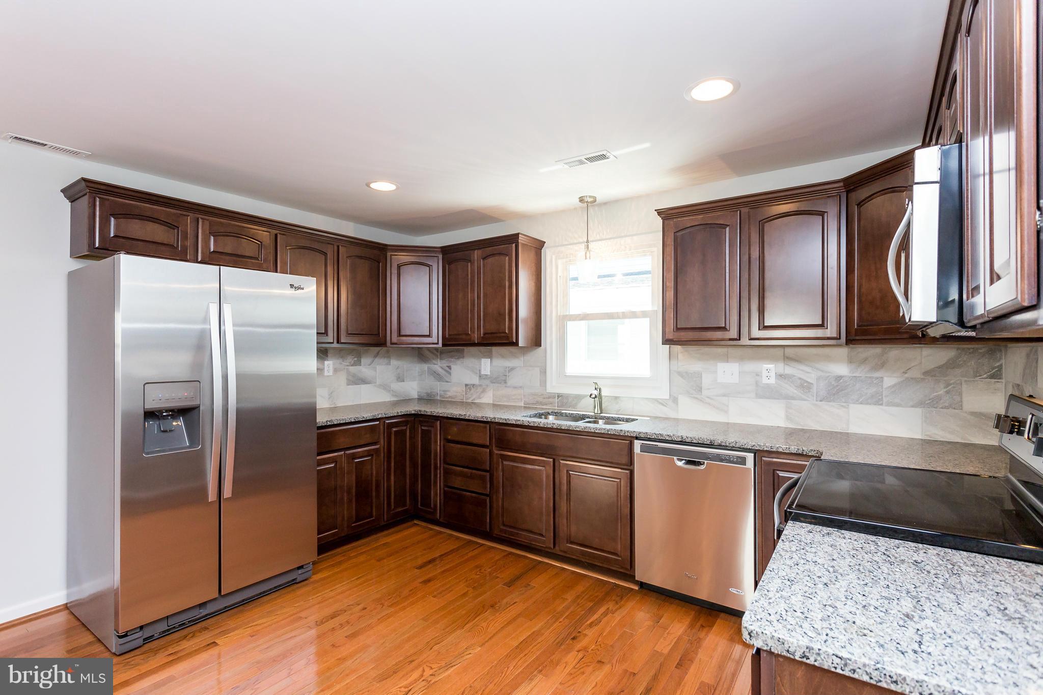 WESTMORELAND SHORES - Residential