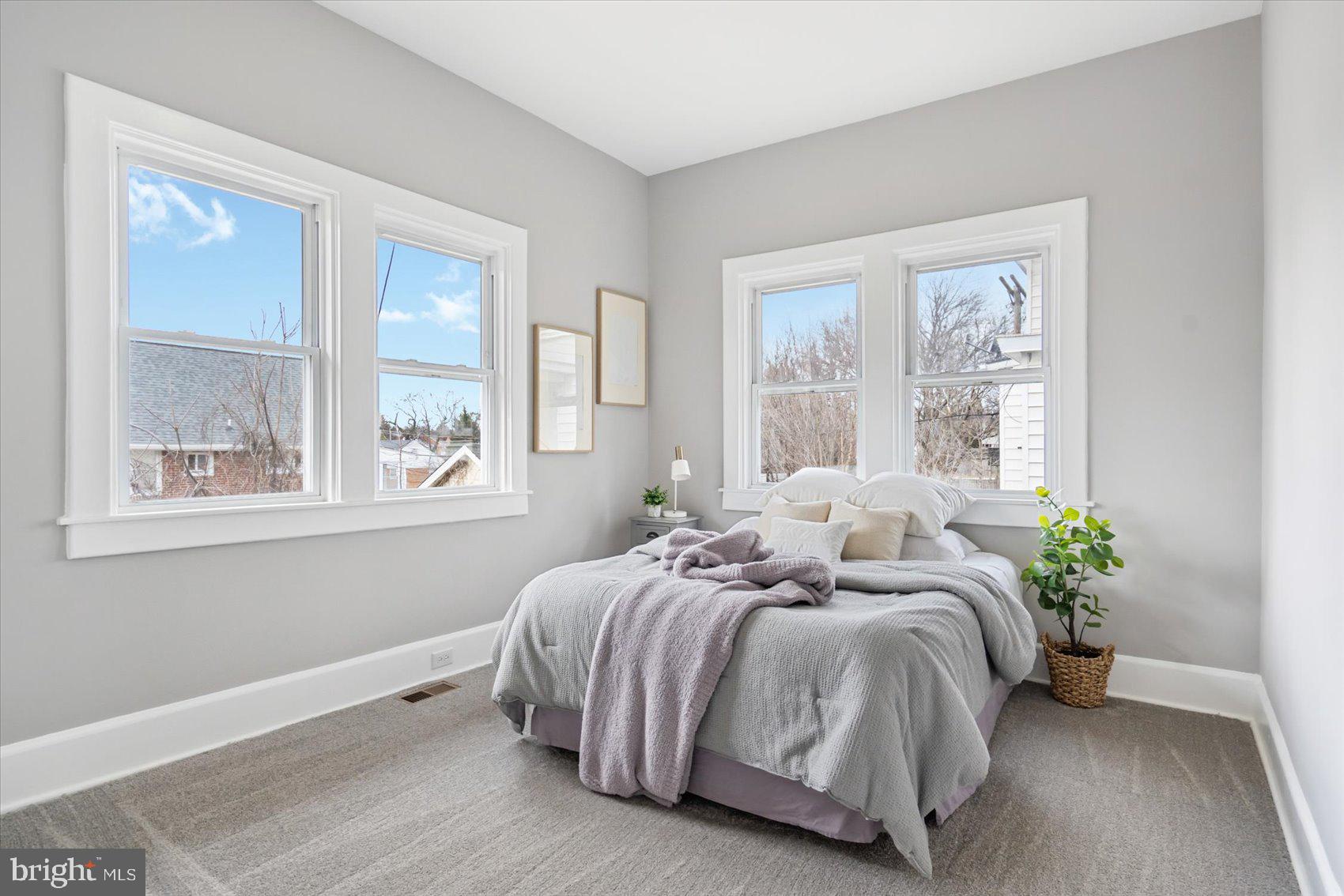 ROGNEL HEIGHTS - Residential