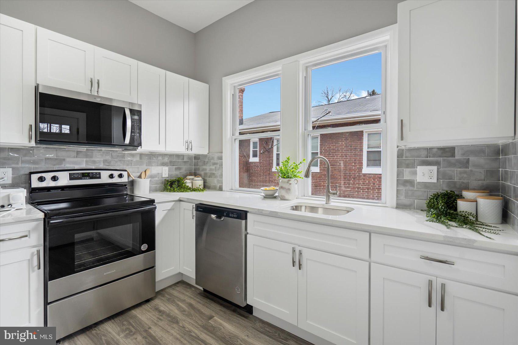 ROGNEL HEIGHTS - Residential