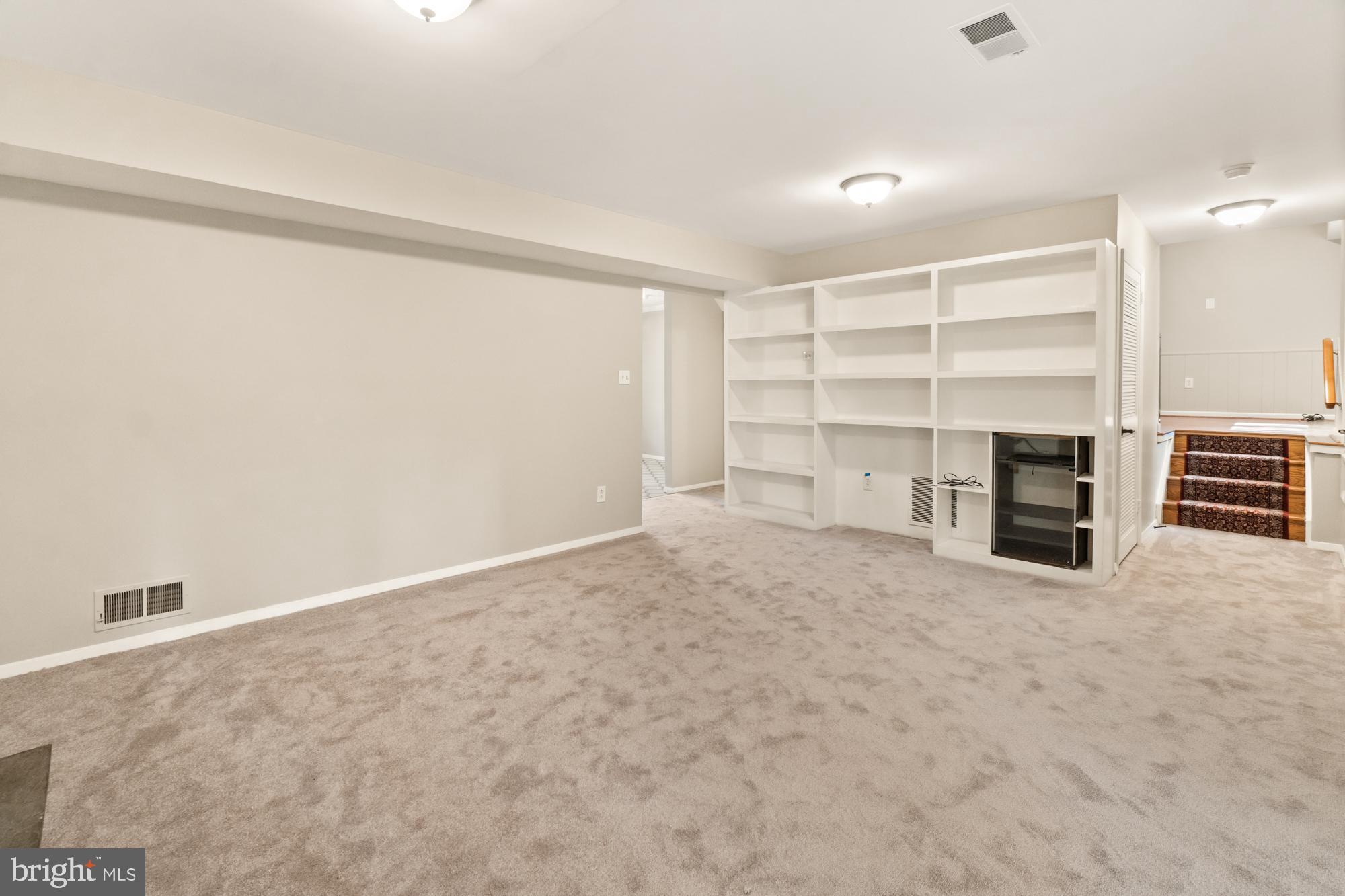 MEADOW PARK - Residential