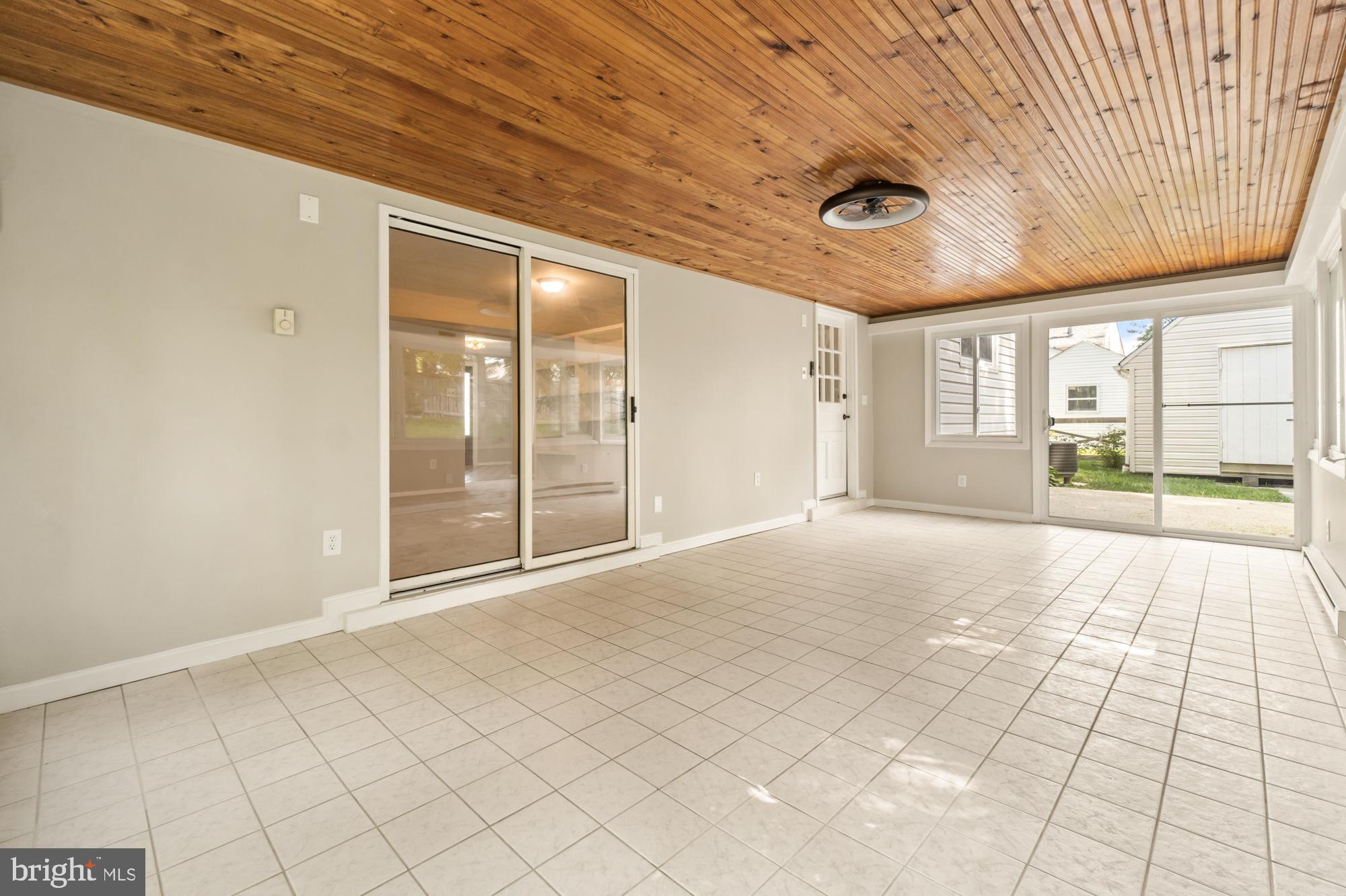 MEADOW PARK - Residential