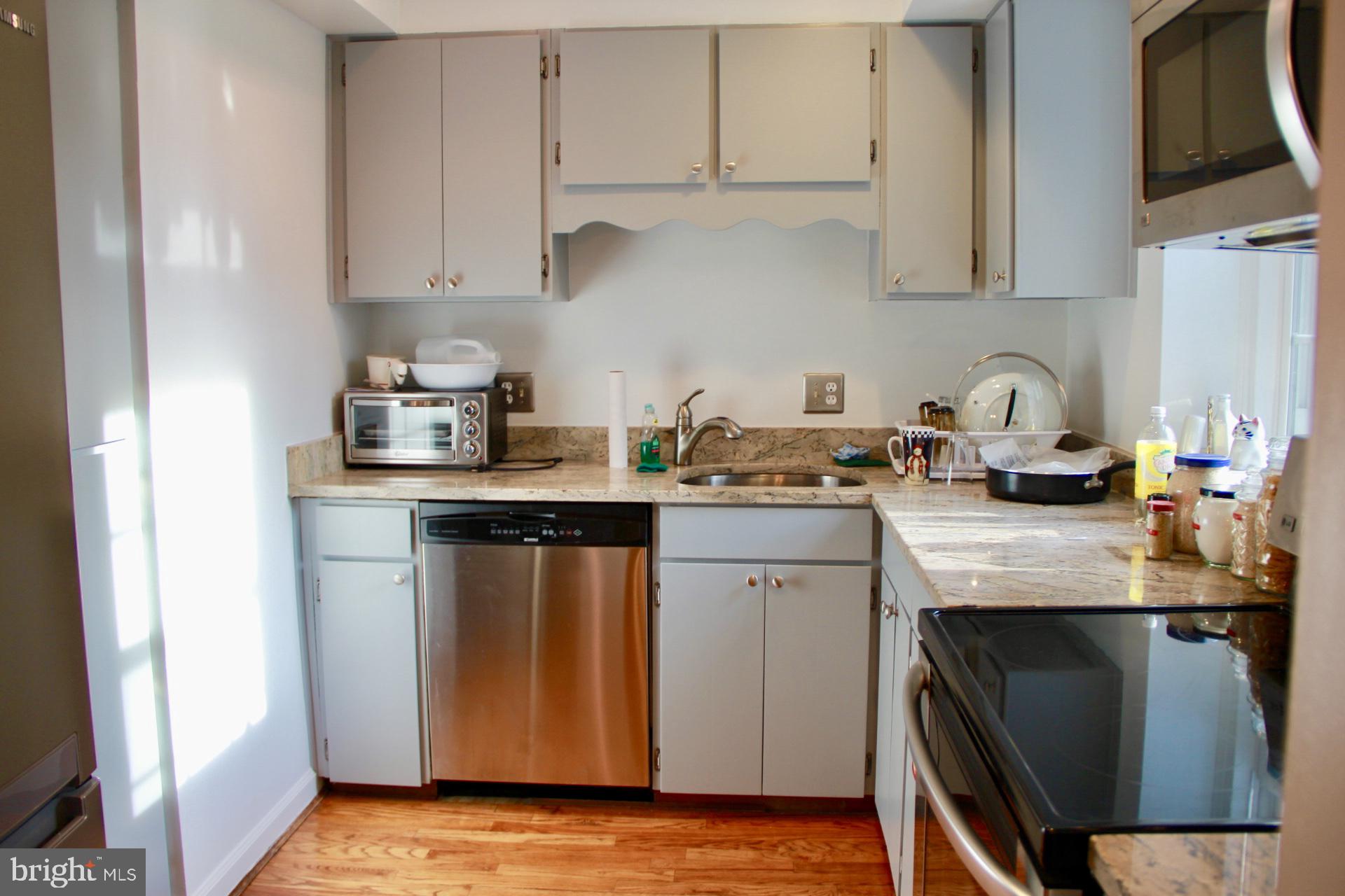 FAIRLINGTON VILLAGE - Residential Lease