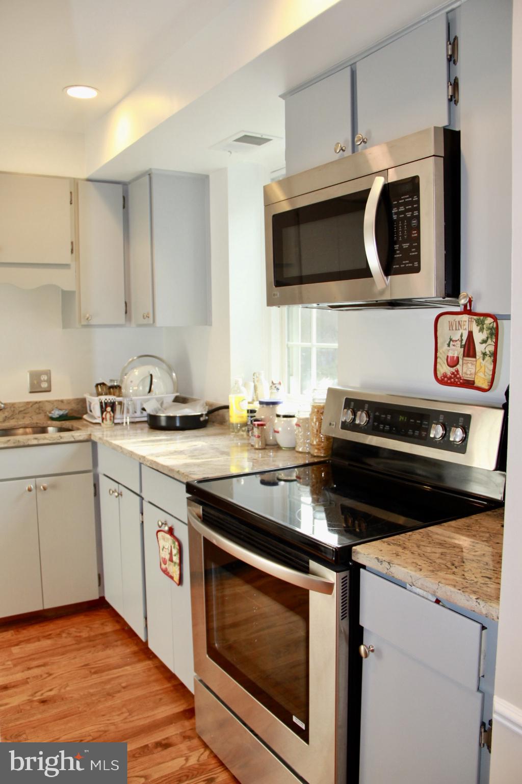 FAIRLINGTON VILLAGE - Residential Lease