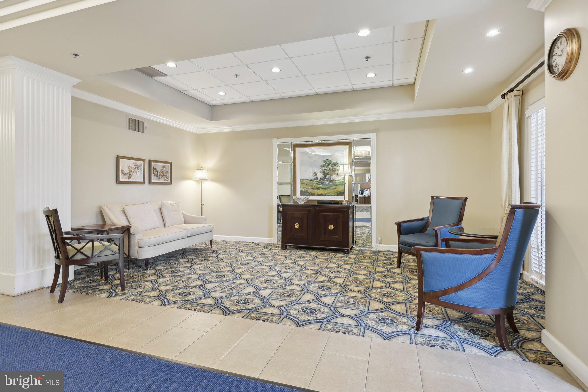 LANSDOWNE WOODS LEISURE WORLD - Residential