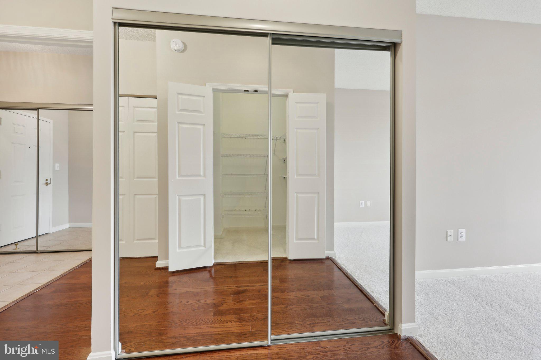 LANSDOWNE WOODS LEISURE WORLD - Residential