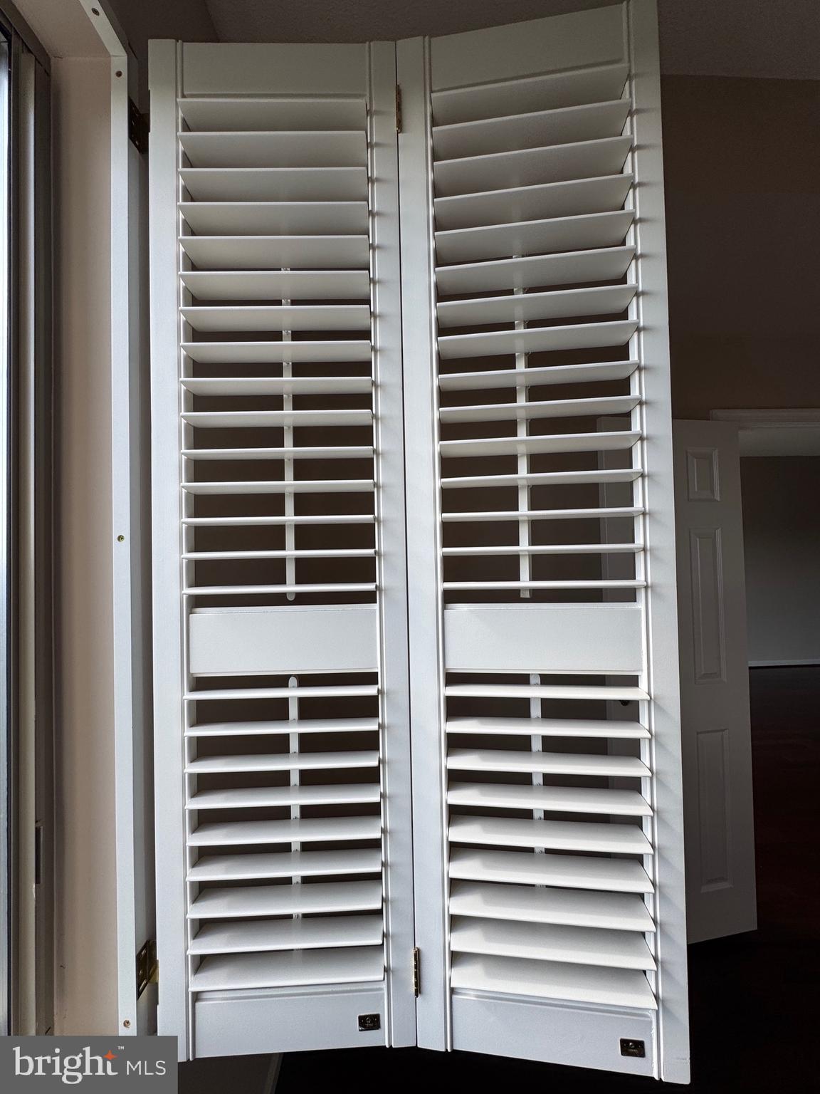 LANSDOWNE WOODS LEISURE WORLD - Residential