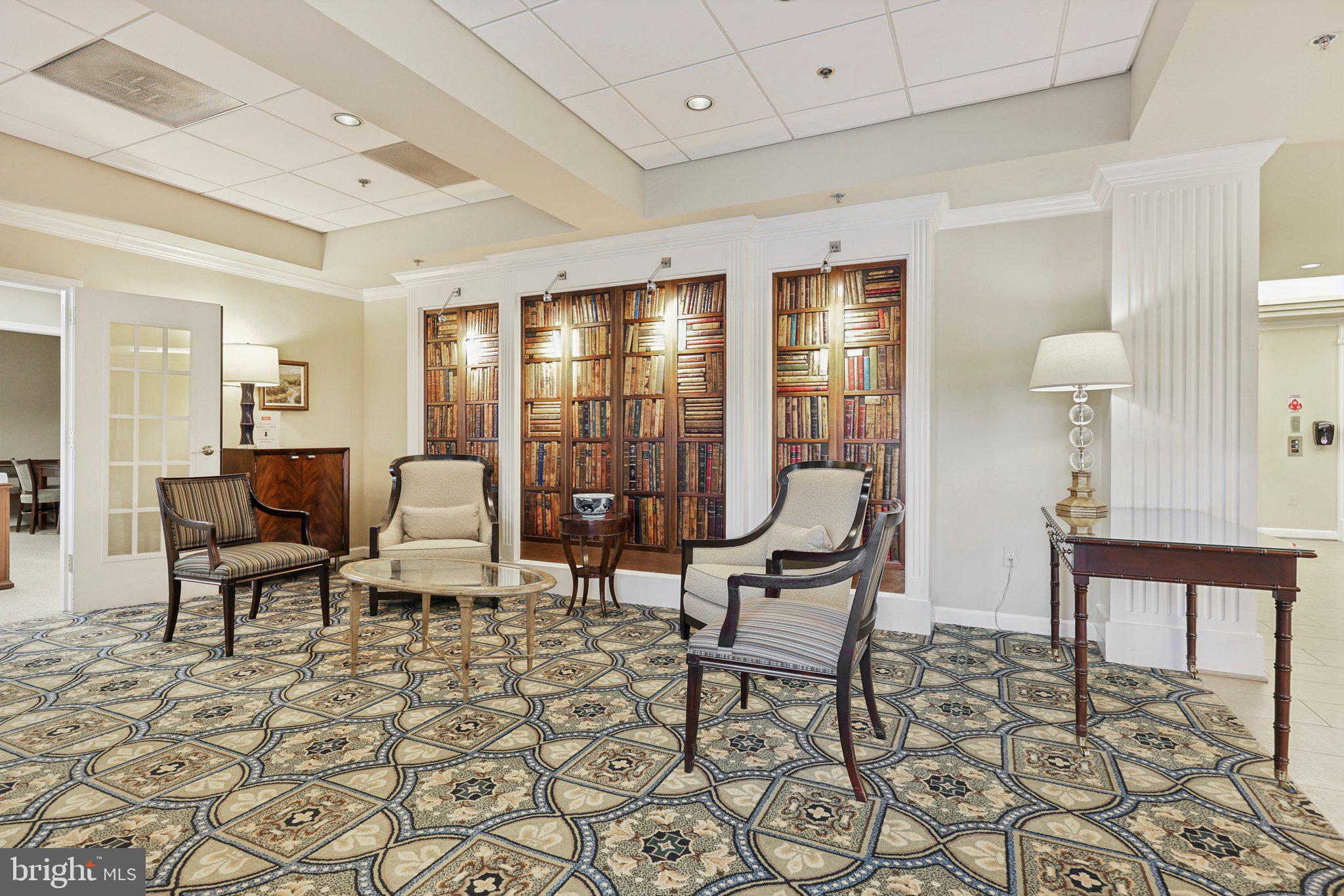 LANSDOWNE WOODS LEISURE WORLD - Residential