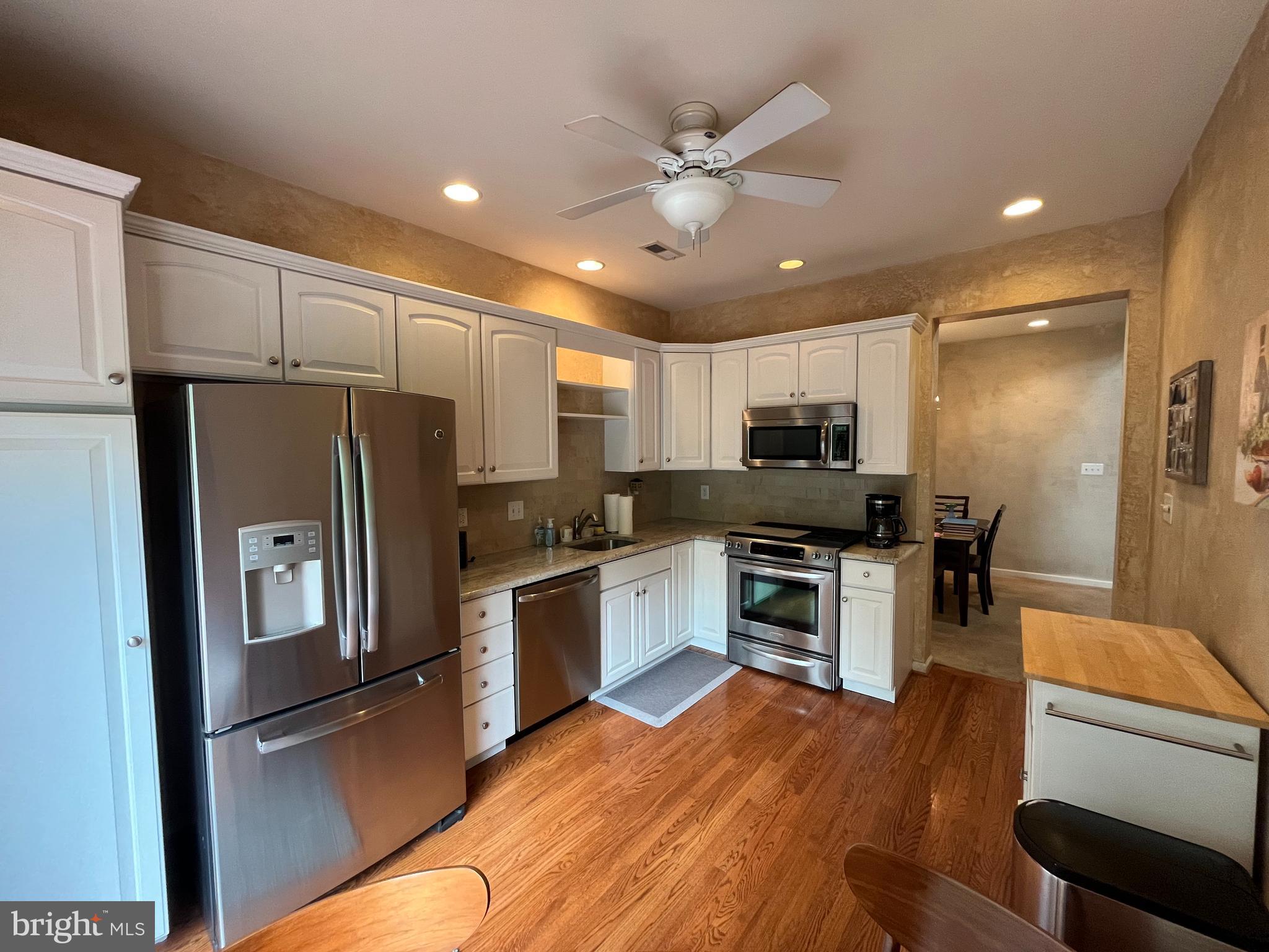 BRANDYWINE @ THORN - Residential