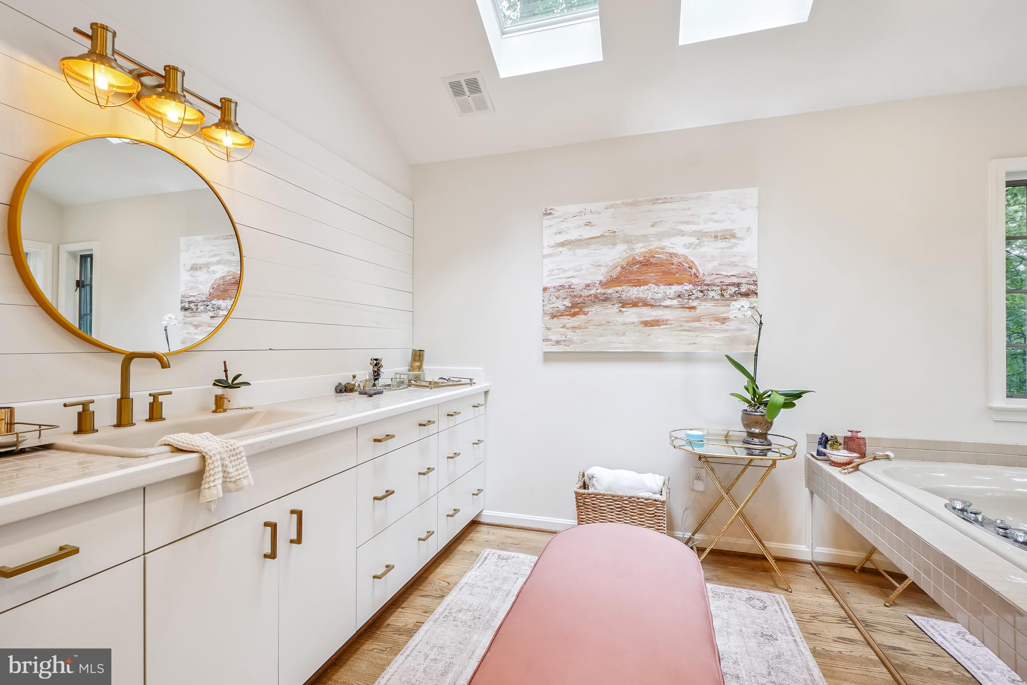 HARBOR HILLS - Residential