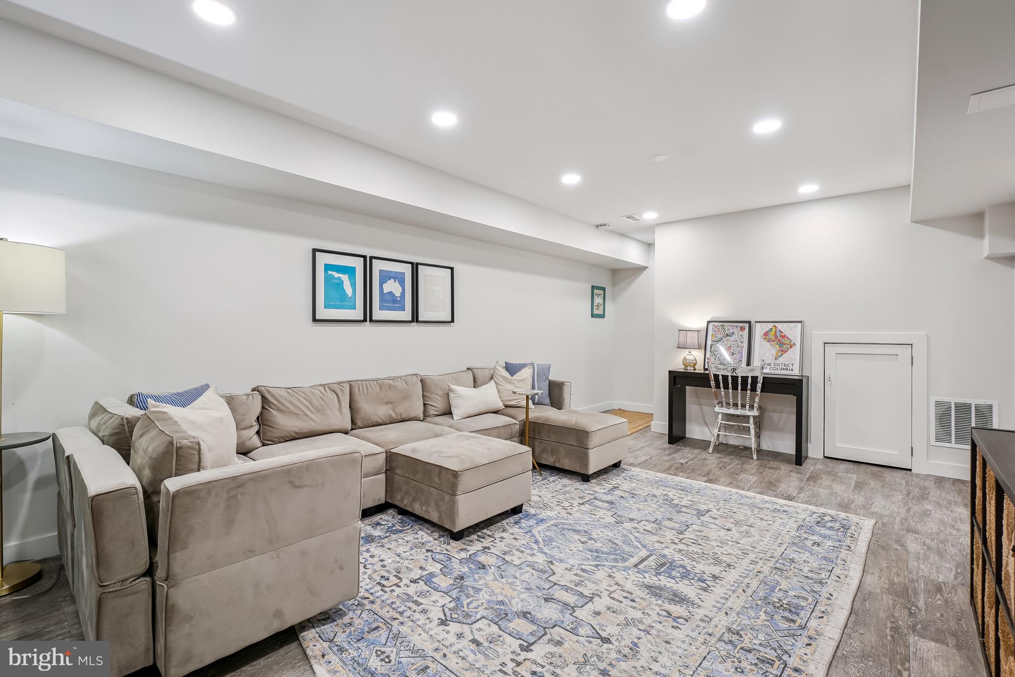 HARBOR HILLS - Residential