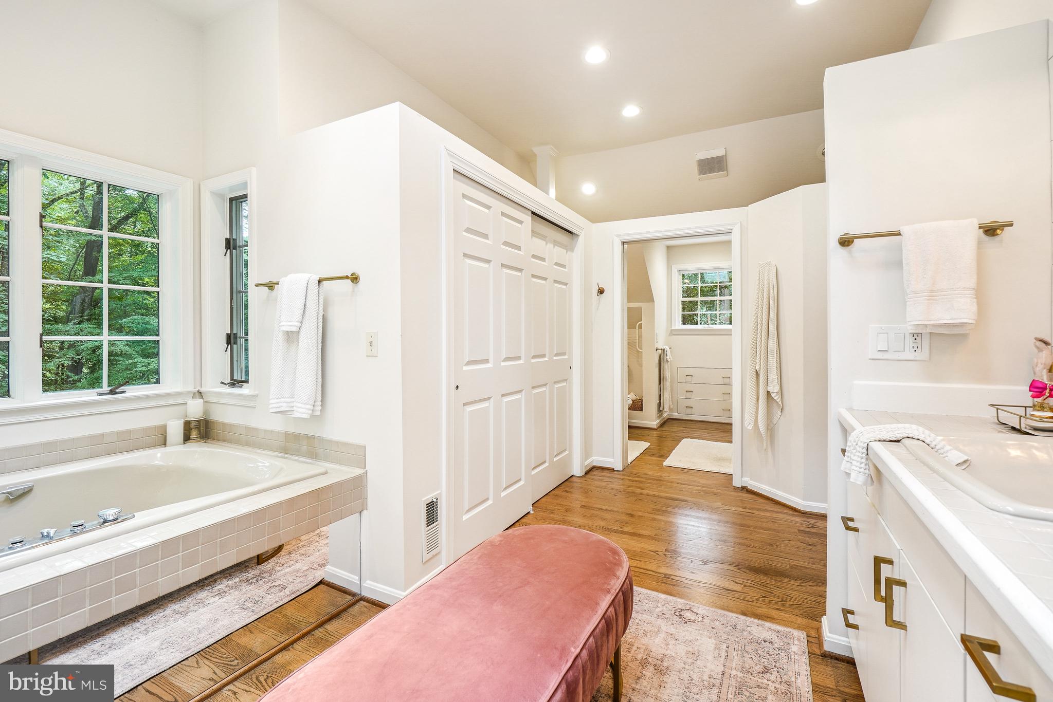 HARBOR HILLS - Residential