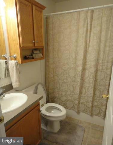 BOWLEYS QUARTERS - Residential Lease