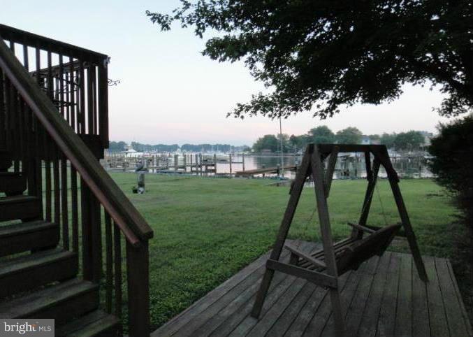 BOWLEYS QUARTERS - Residential Lease