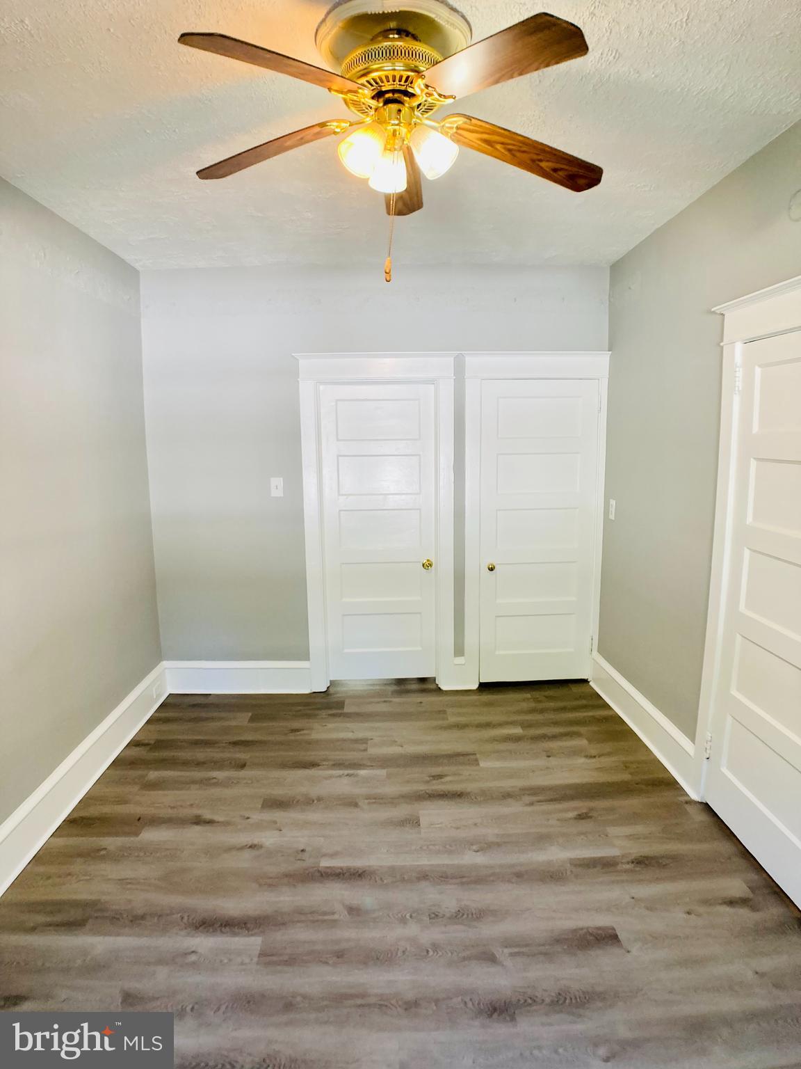 RIDLEY PARK - Residential Lease