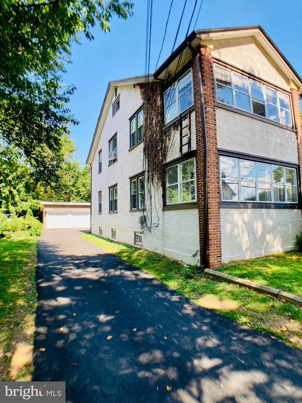 RIDLEY PARK - Residential Lease