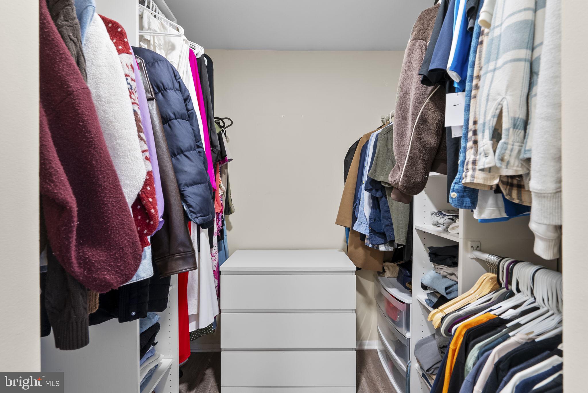 GUNNERS LAKE VILLAGE - Residential