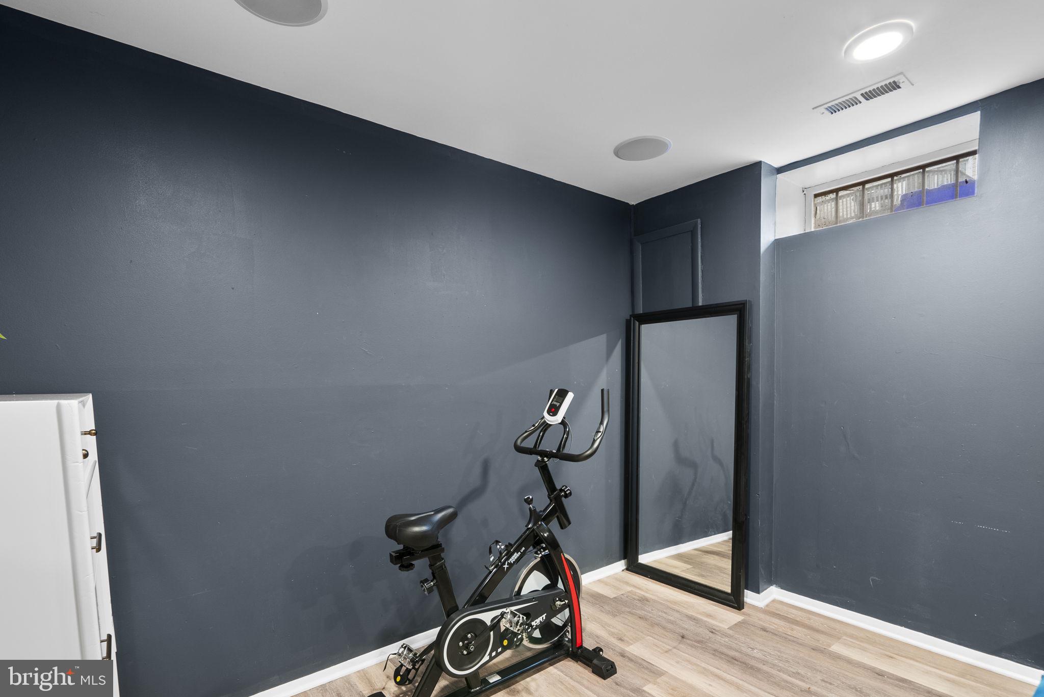 GUNNERS LAKE VILLAGE - Residential