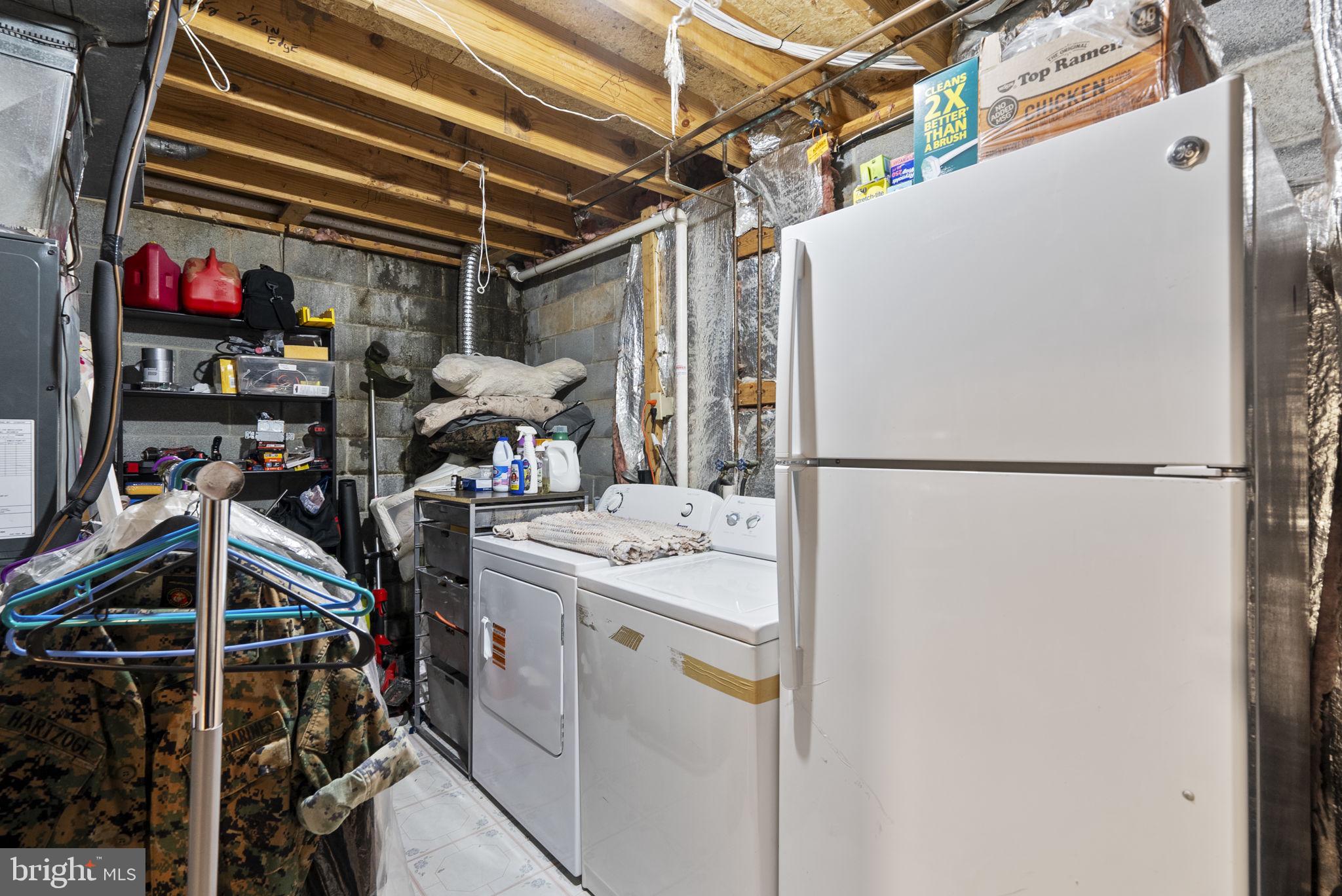 GUNNERS LAKE VILLAGE - Residential