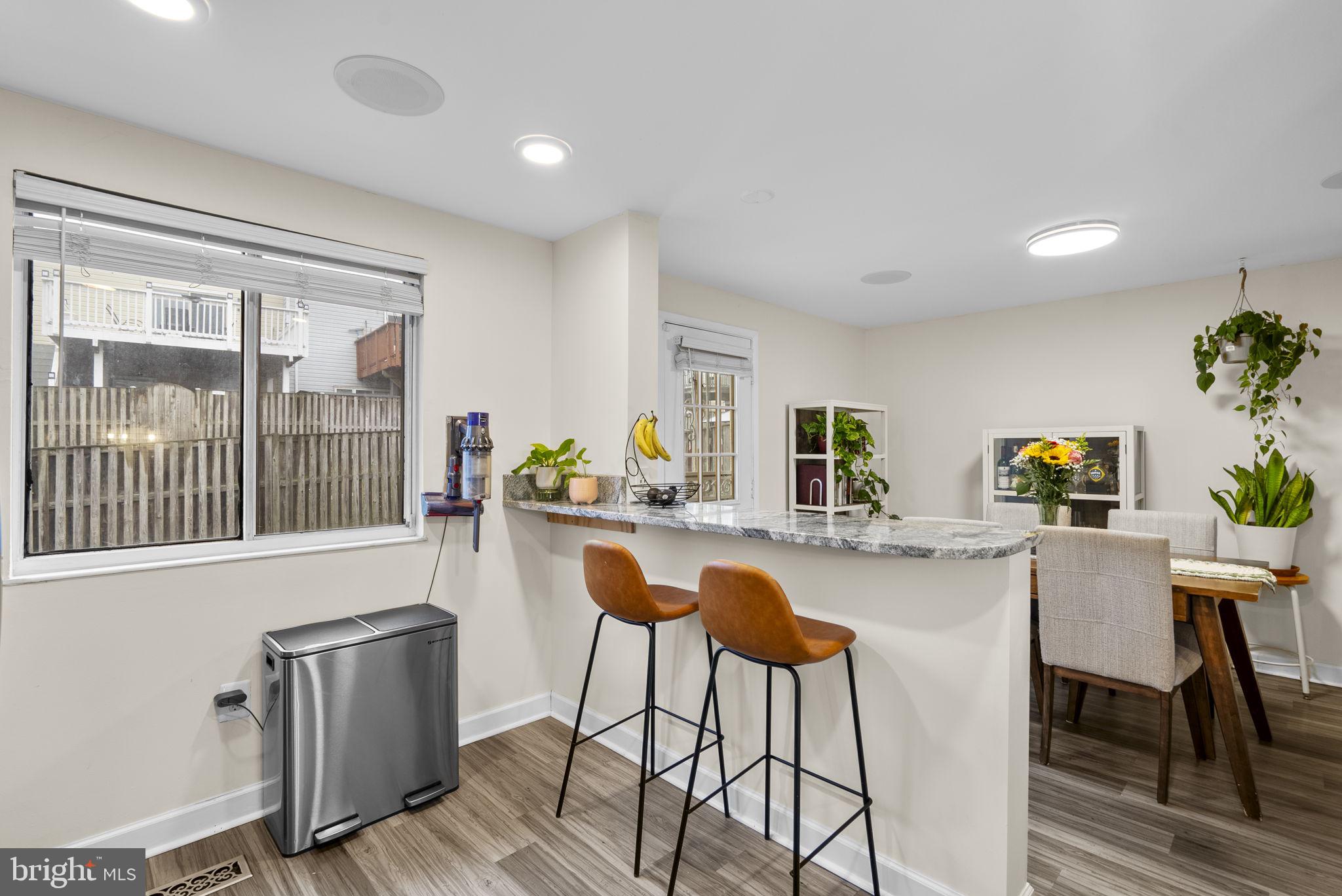 GUNNERS LAKE VILLAGE - Residential