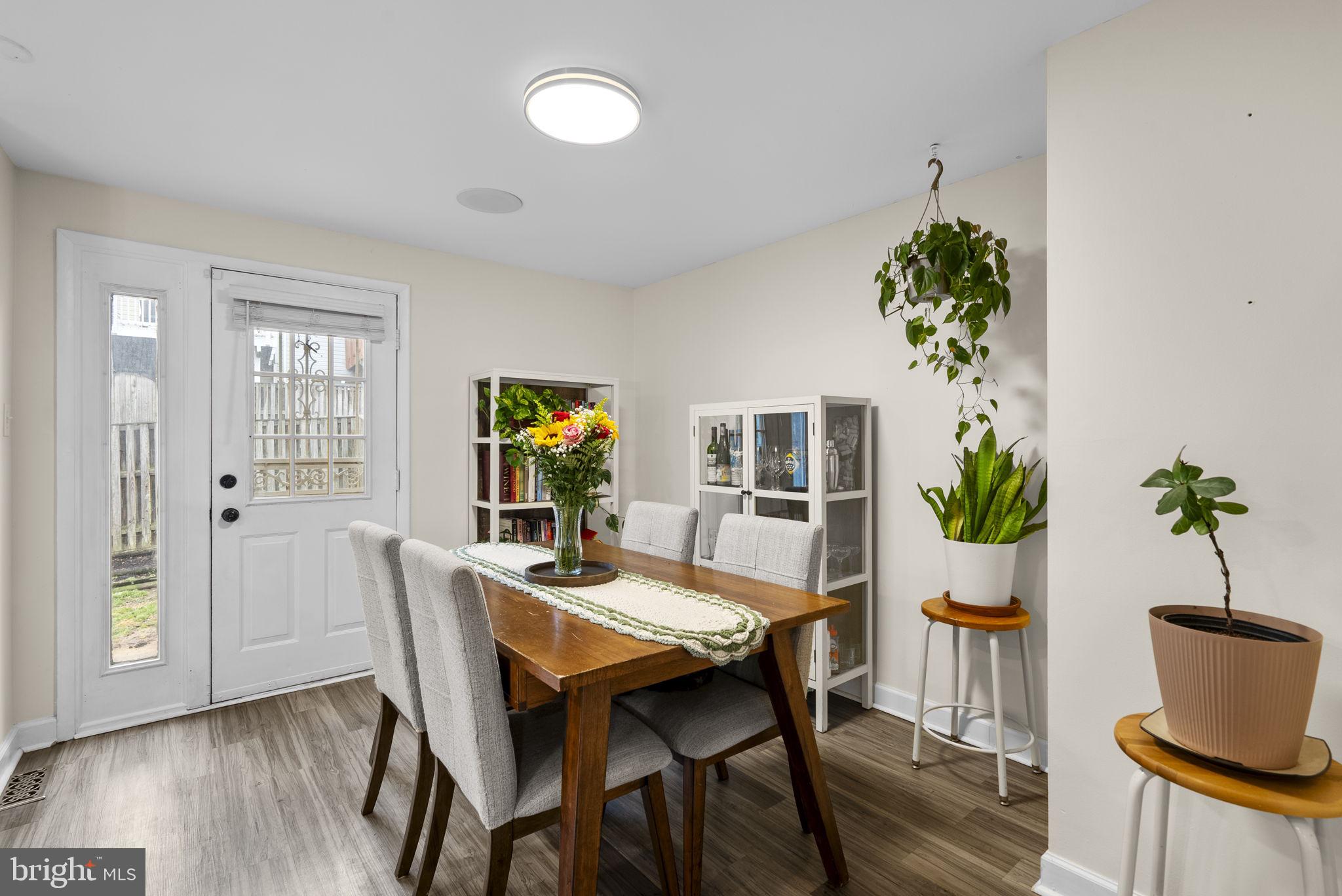 GUNNERS LAKE VILLAGE - Residential