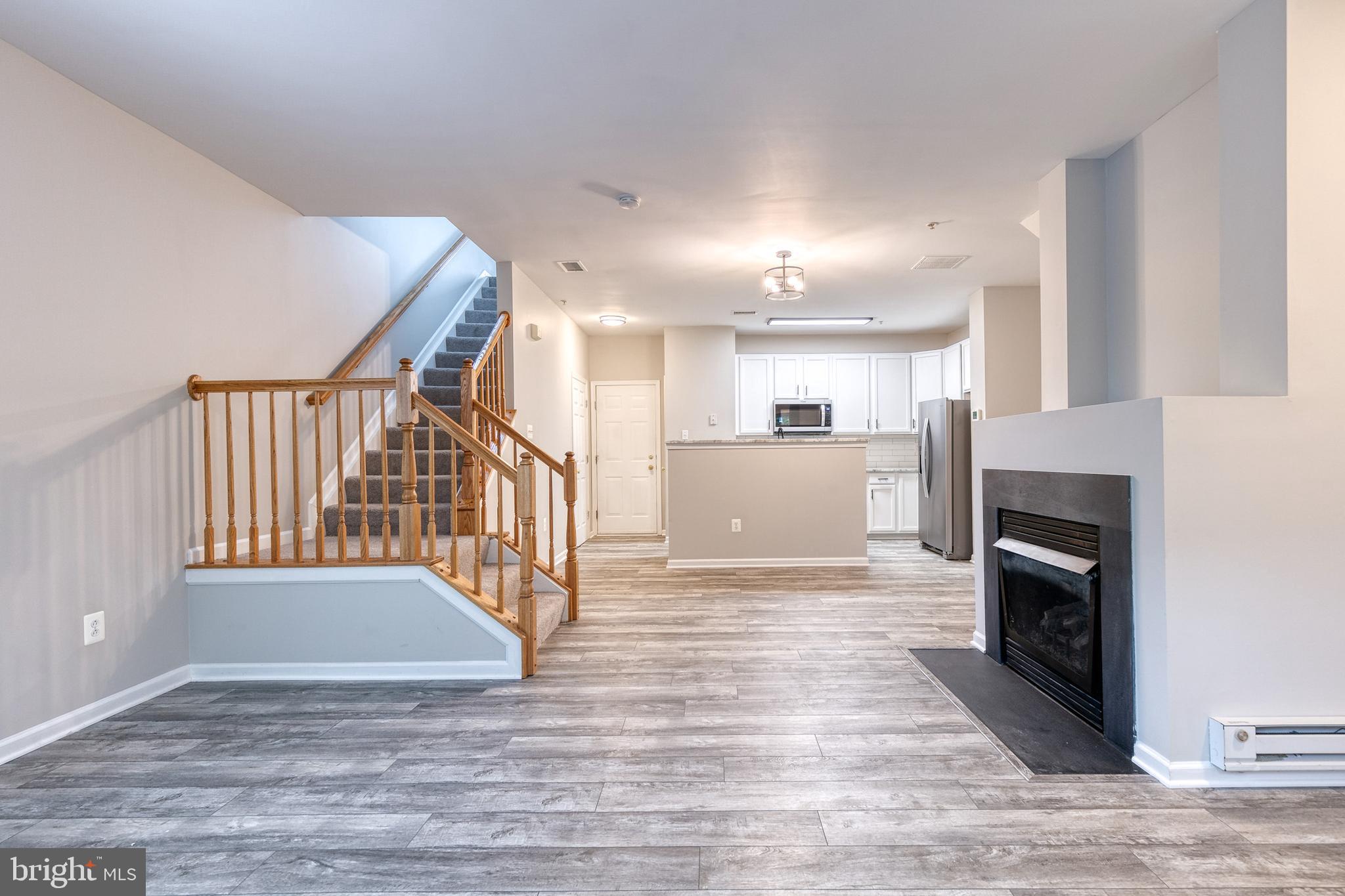 VILLAGE OF MILL RUN - Residential