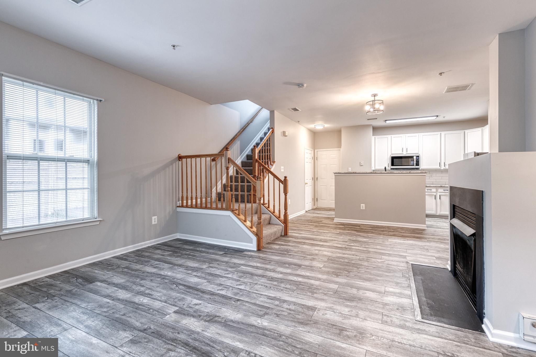 VILLAGE OF MILL RUN - Residential