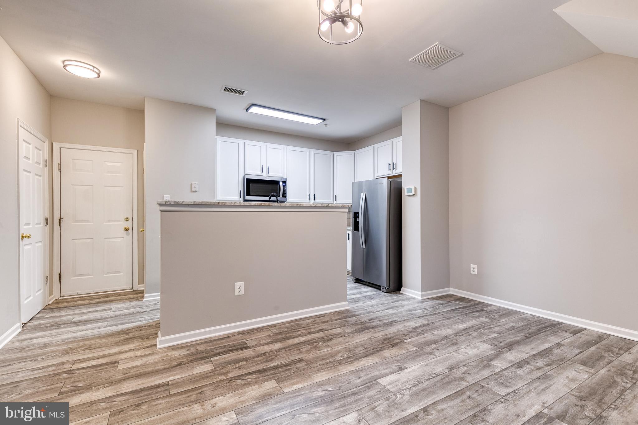 VILLAGE OF MILL RUN - Residential