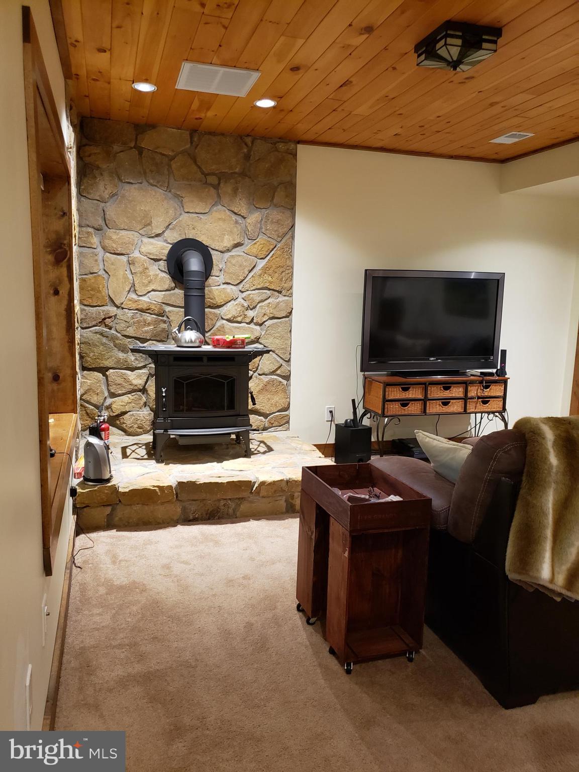 RIVER RIDGE - Residential