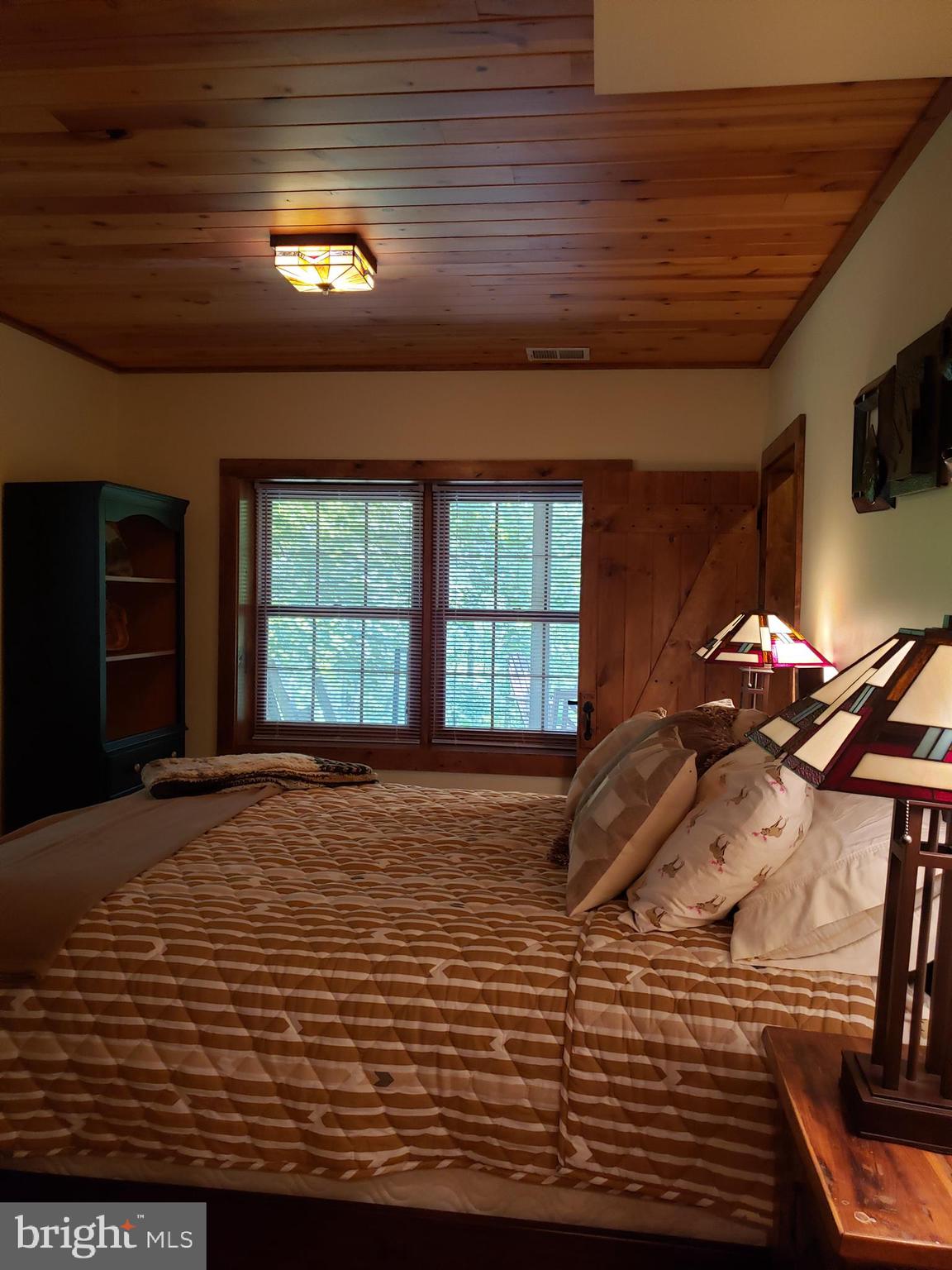 RIVER RIDGE - Residential