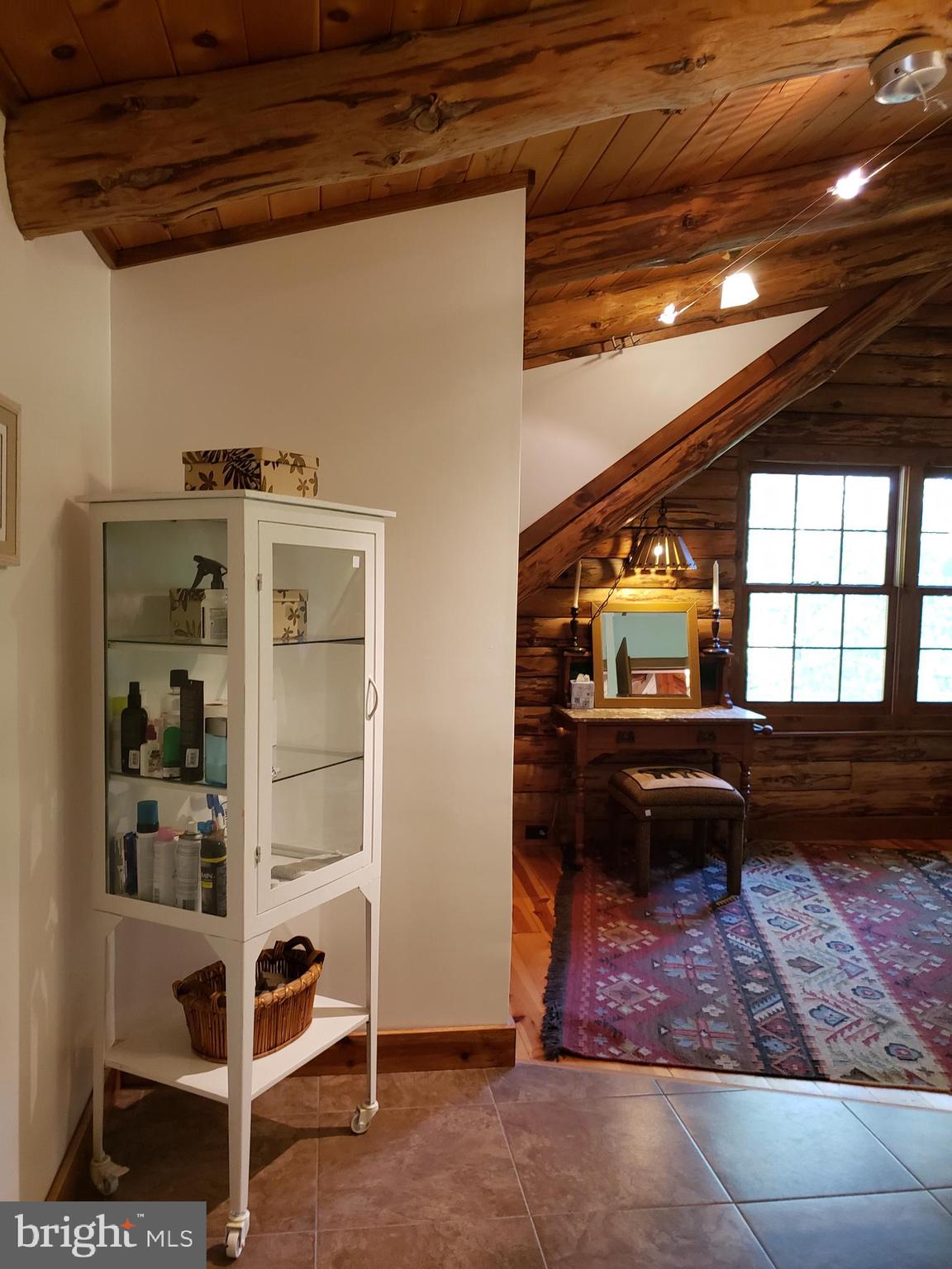 RIVER RIDGE - Residential