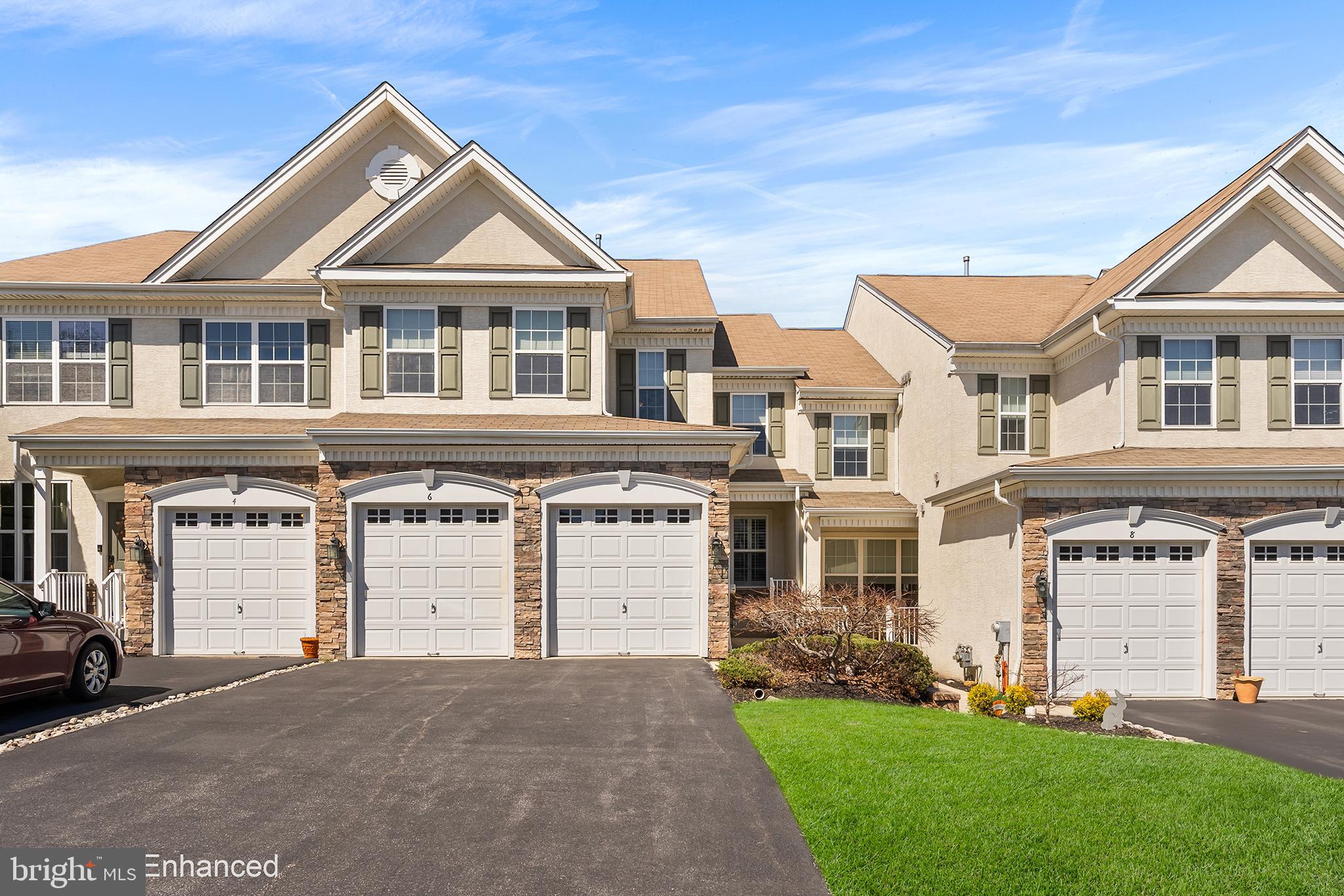 THORNBURY - Residential