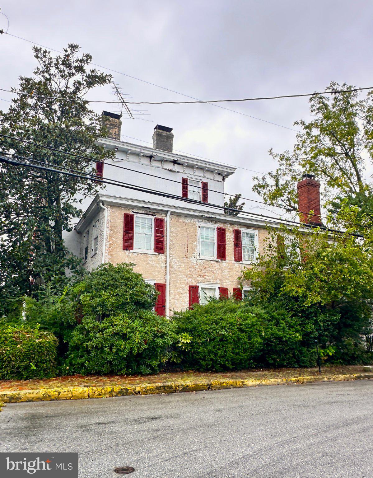 204 W MT VERNON STREET