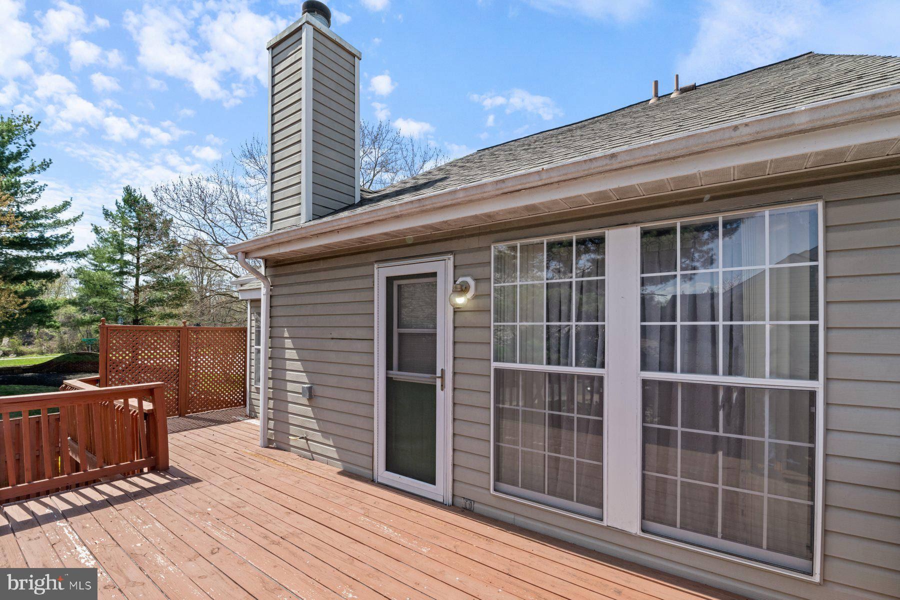 SOUTHLAKE - Residential