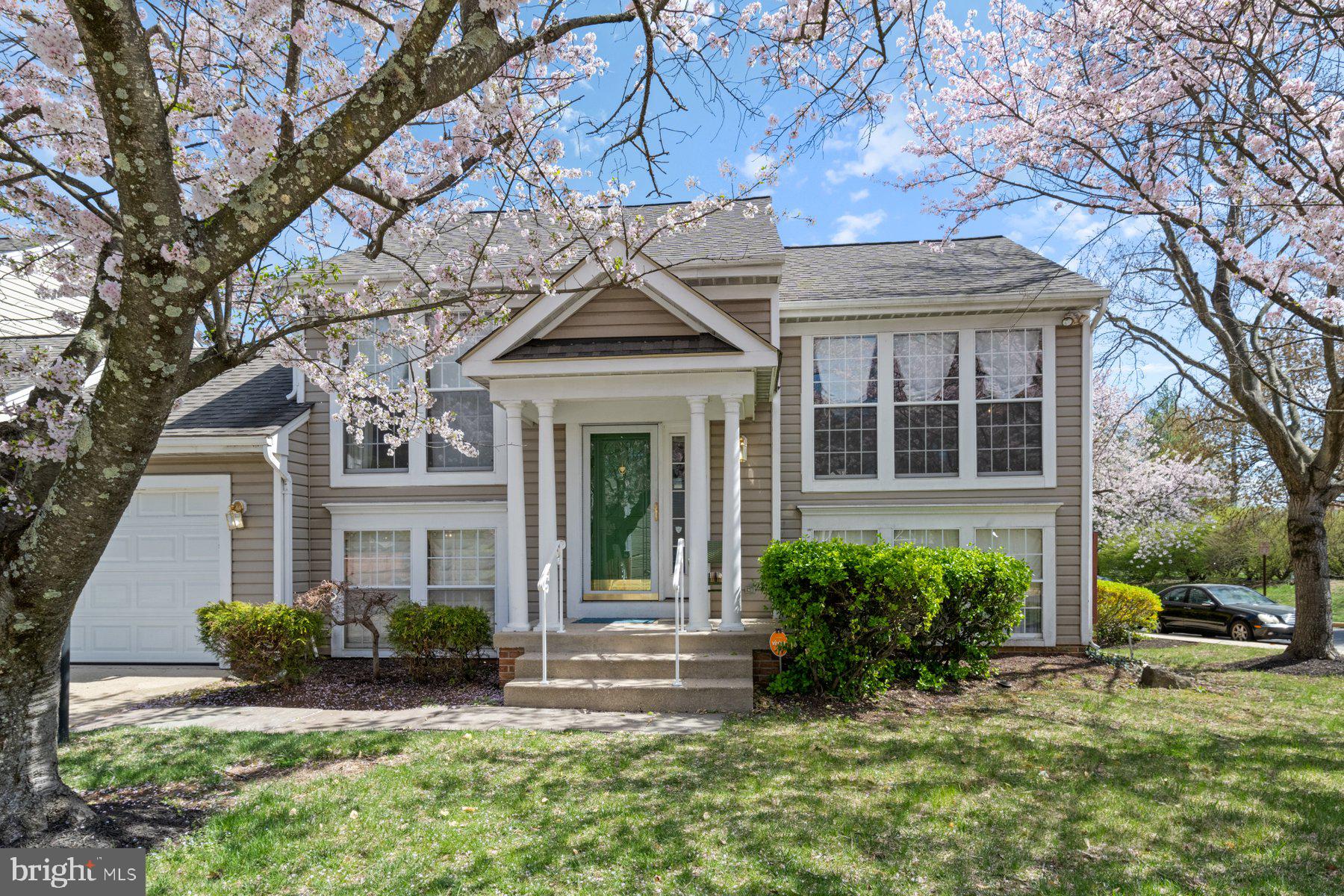 SOUTHLAKE - Residential