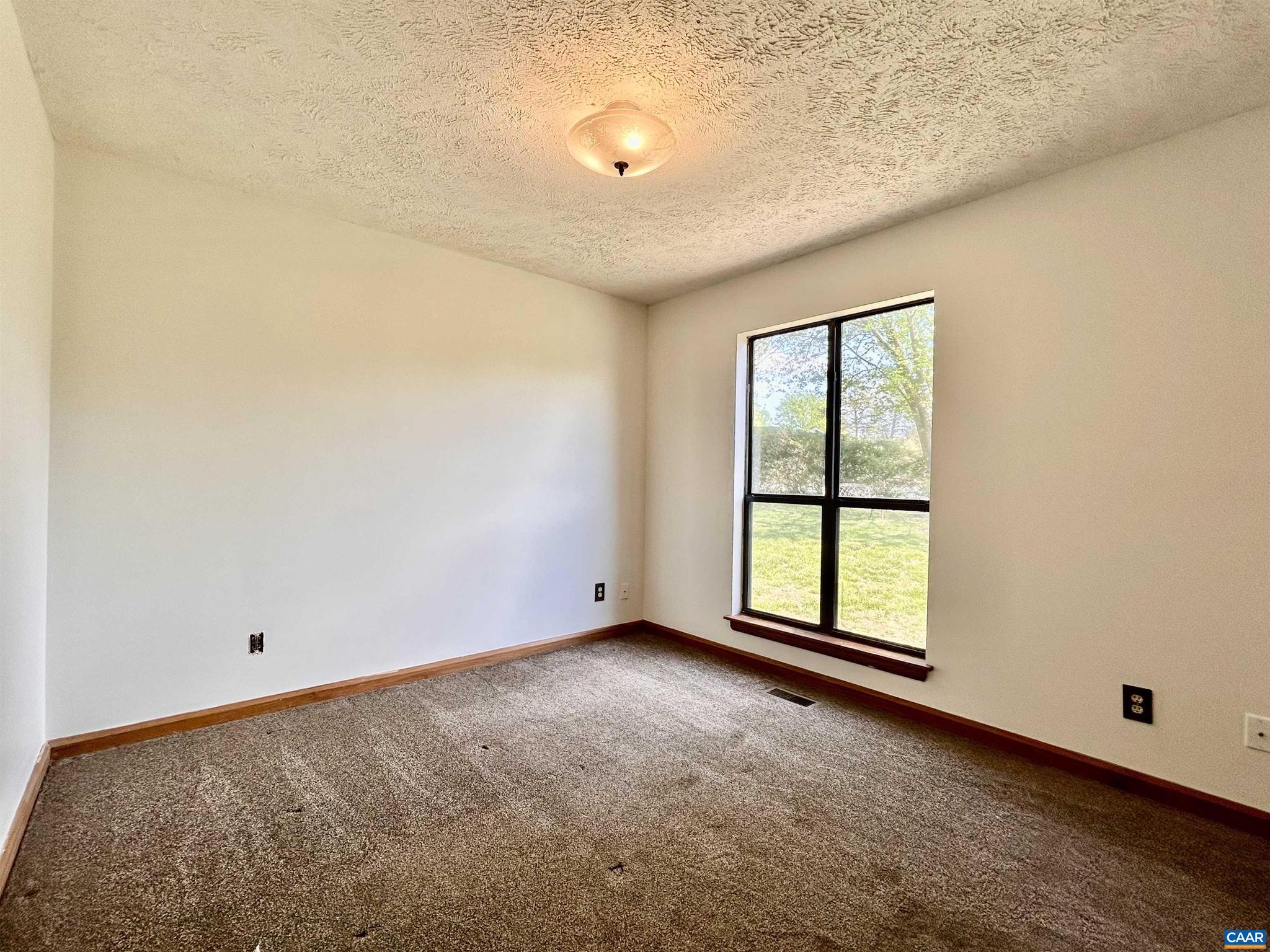 LAKE MONTICELLO - Residential Lease