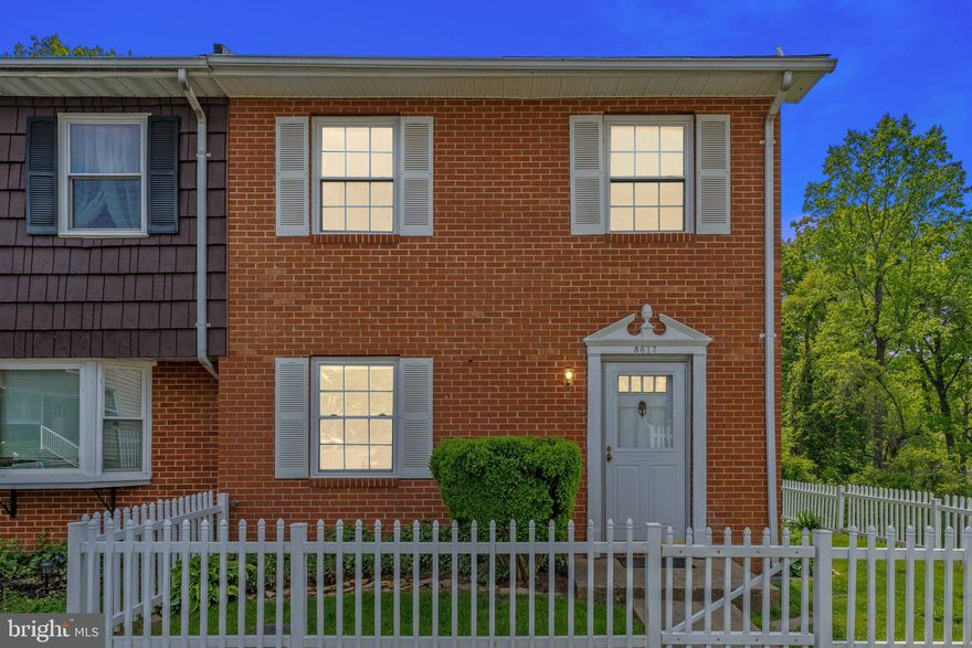 LOOKIN' GOOD IN THE NEIGHBORHOOD! Set in an ultra-convenient location, close to a full range of local amenities. Upon entering this home, immediate attention is drawn to the warm & relaxed feel. The home features all-new carpeting throughout-just installed this week! The kitchen cabinets and flooring were replaced in 2004. The roof was replaced in 2020. An air scrubber was installed in 2022. The microwave was replaced in 2020. The refrigerator was replaced in 2021. The windows were replaced in 2010, approximately. Nest thermostat installed in 2021. The first level bath was renovated in 2016. The upper-level bath was renovated in 2022. The water Heater replaced in 2021.  The home was also just freshly painted! Upstairs you will find three bedrooms and a full bathroom. On the main level, you'll find a living room, kitchen, and dining space! The side yard is fenced in! You must come to see this sweet end-unit townhome soon! Enjoy barbecues on the patio. Welcome Home!