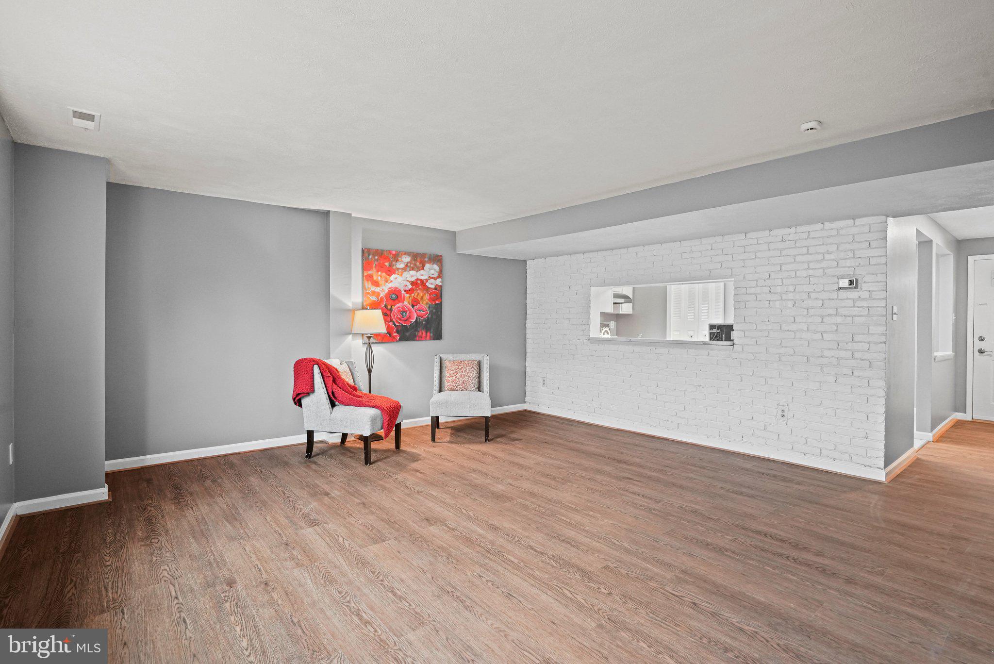 OAK SPRINGS - Residential