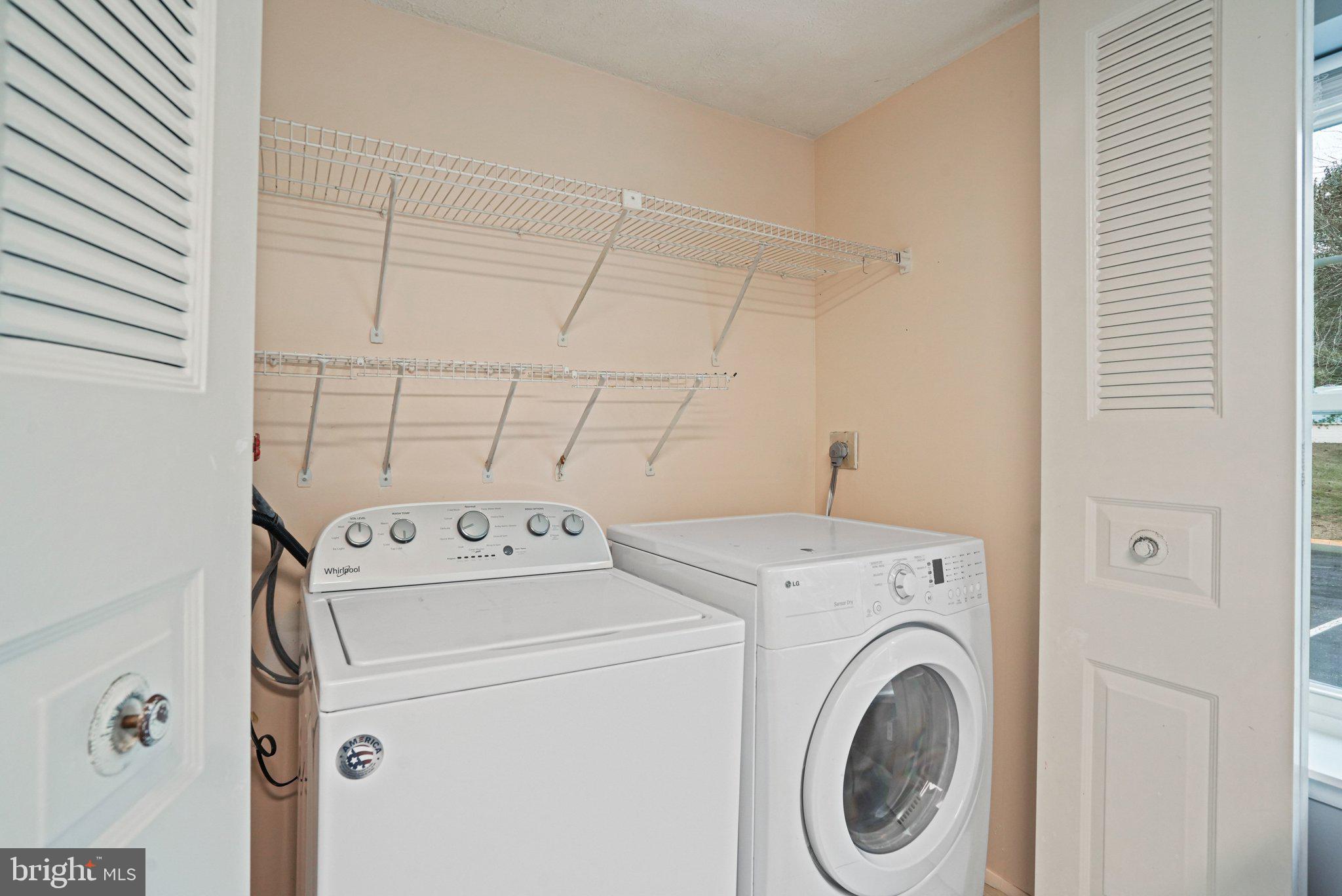 OAK SPRINGS - Residential