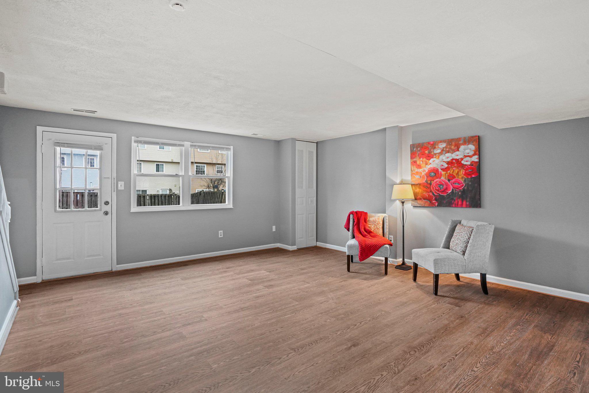 OAK SPRINGS - Residential