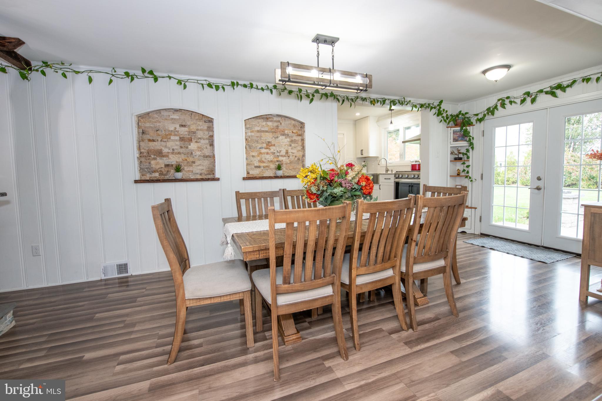 CASEY GDNS - Residential