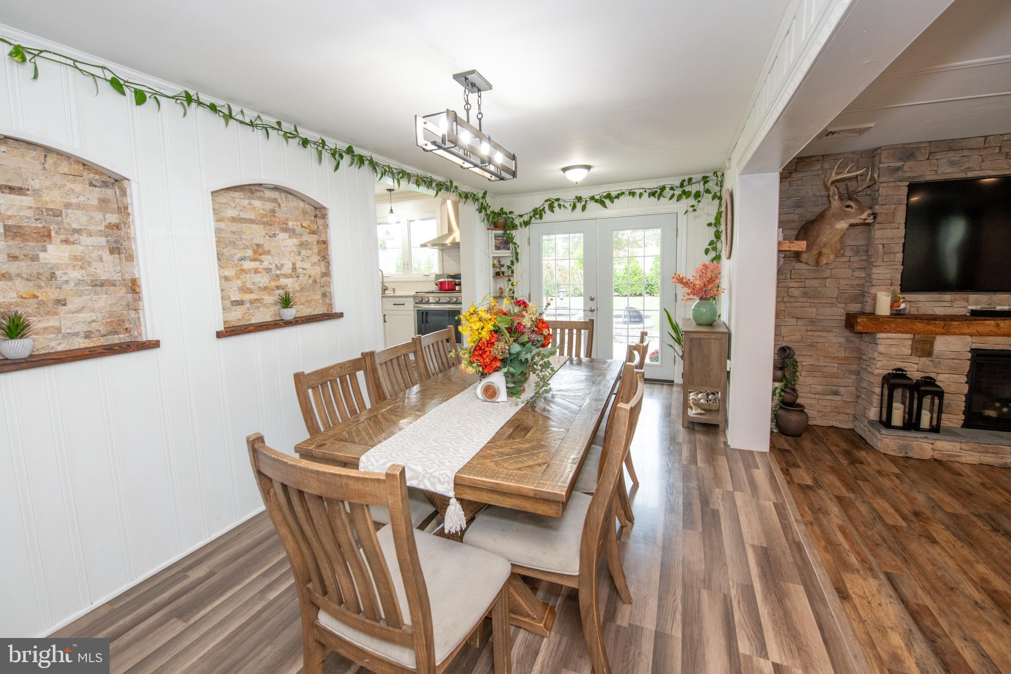 CASEY GDNS - Residential