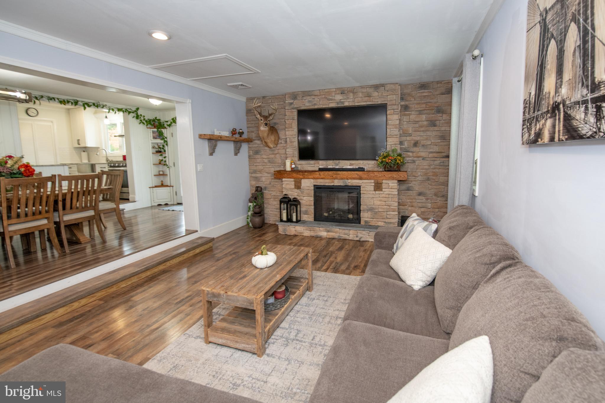 CASEY GDNS - Residential