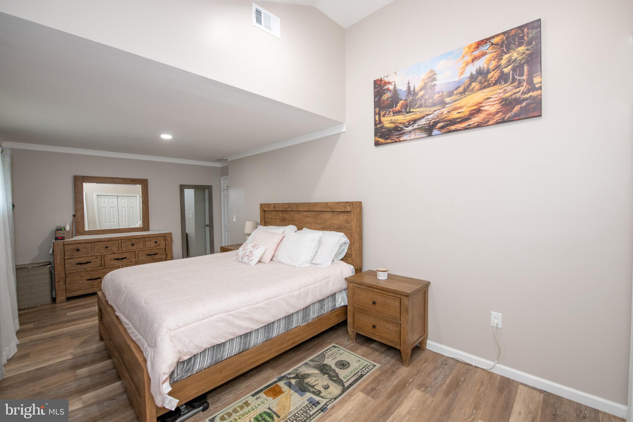 CASEY GDNS - Residential