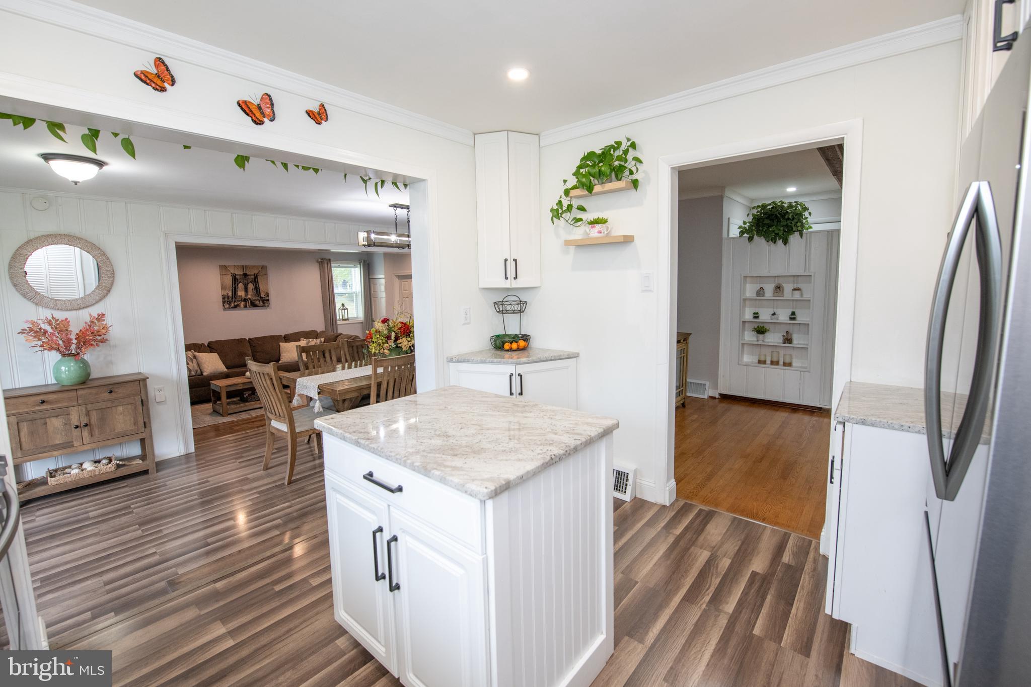 CASEY GDNS - Residential